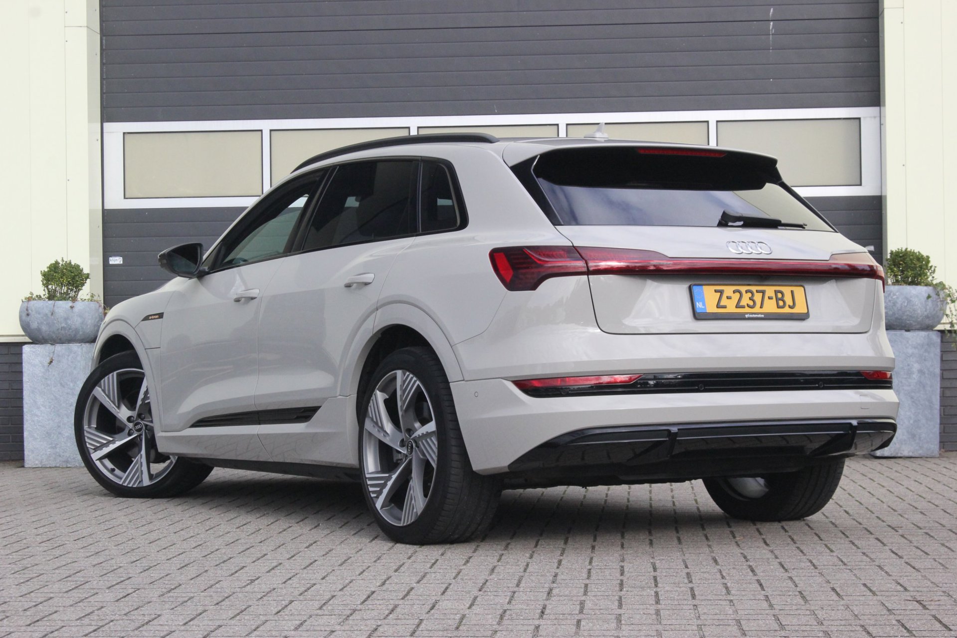 Foto van Audi E-tron 50