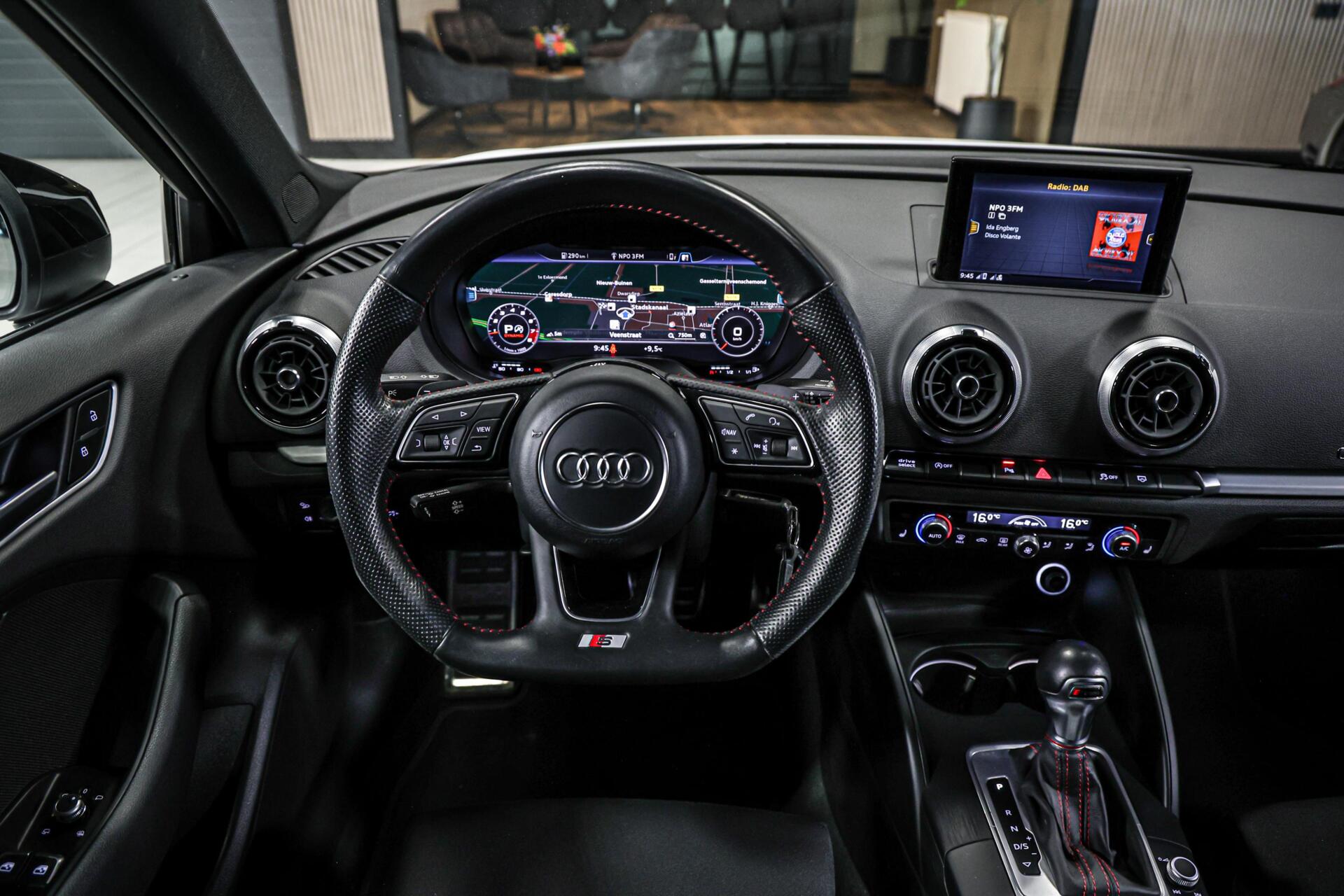 Foto van Audi S3 Sportback