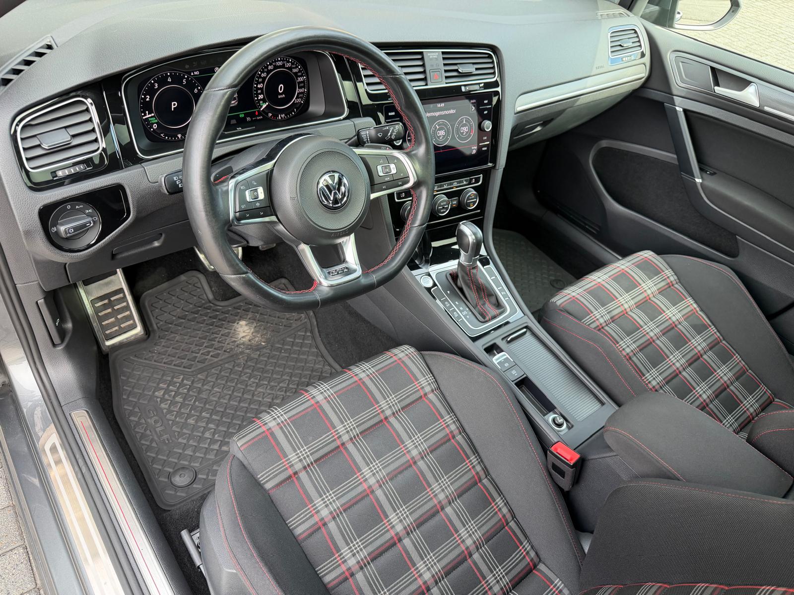 Foto van Volkswagen Golf
