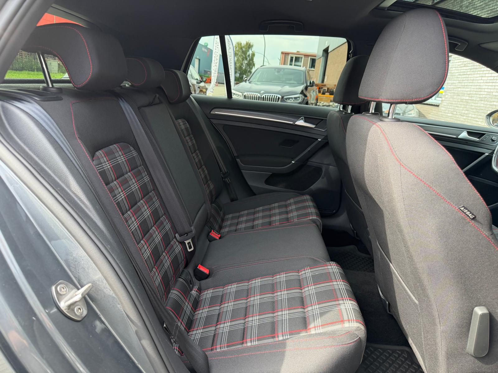 Foto van Volkswagen Golf