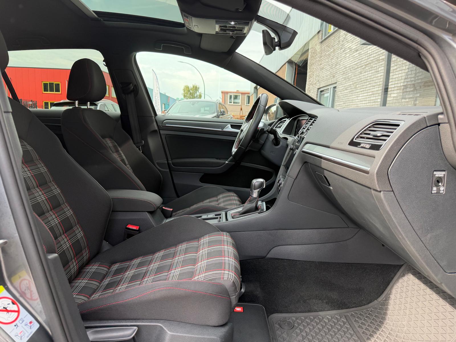 Foto van Volkswagen Golf