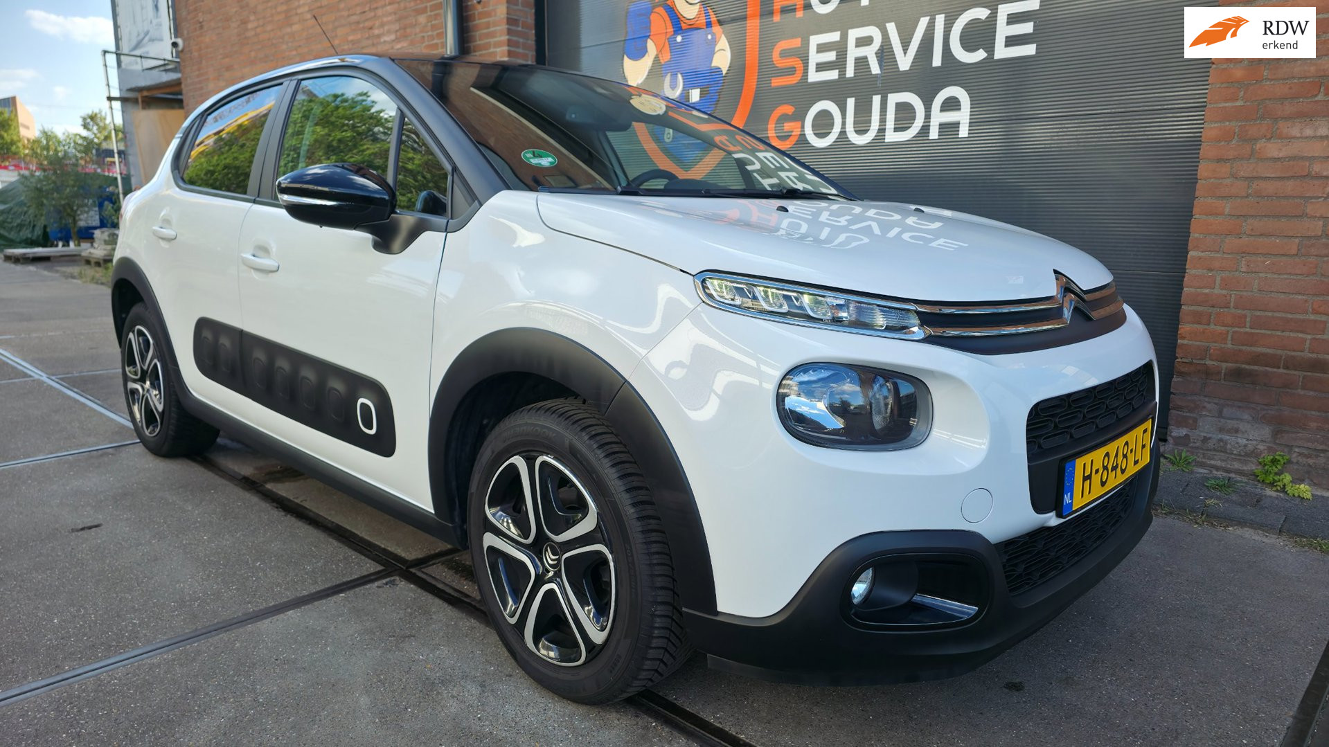 Citroen C3 1.2 PureTech S&S Feel Edition | Cruise | Clima | Navi 2020 - voorkant