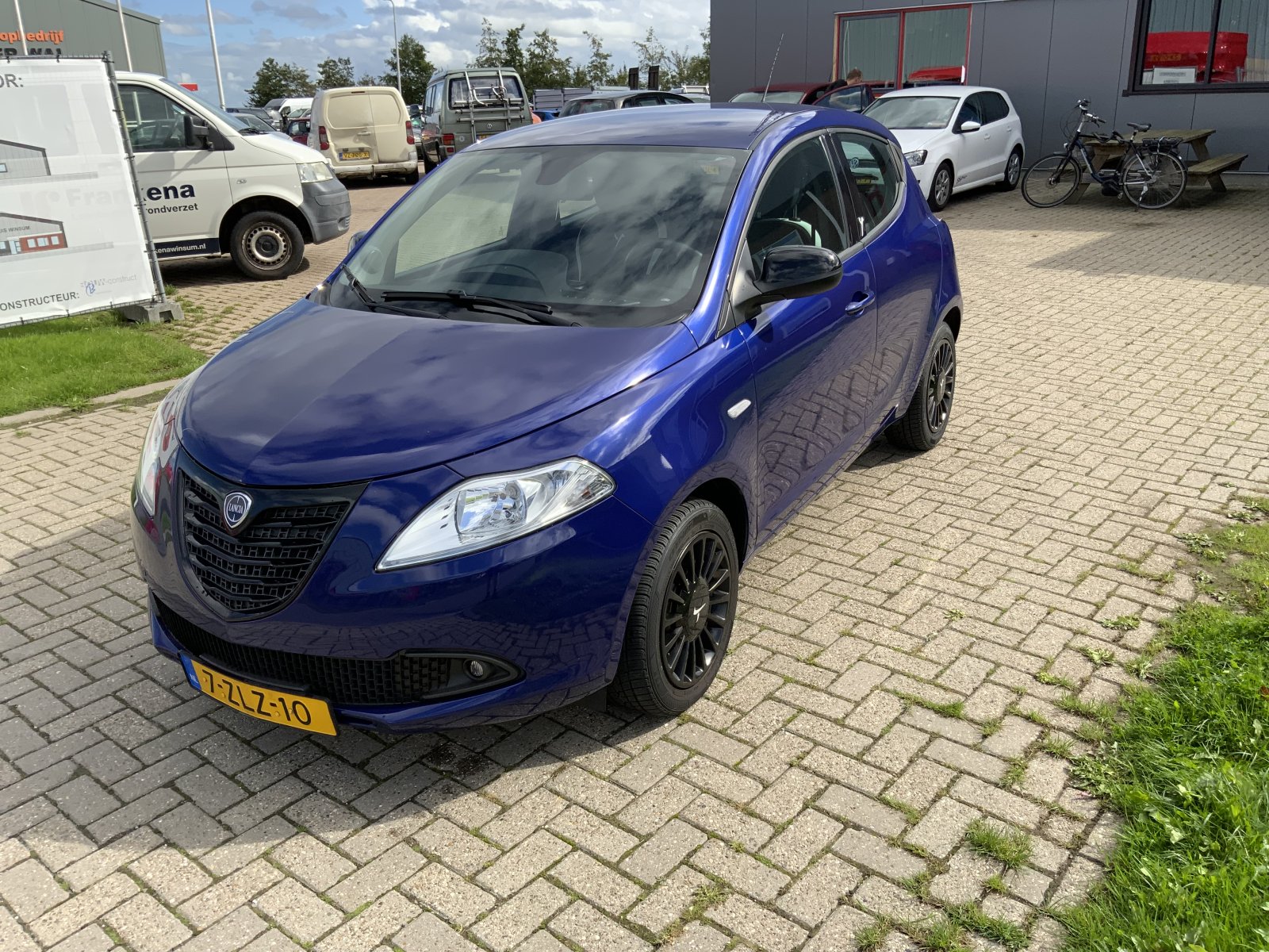 Lancia Ypsilon 0.9 TA Elefantino + 2015 - voorkant