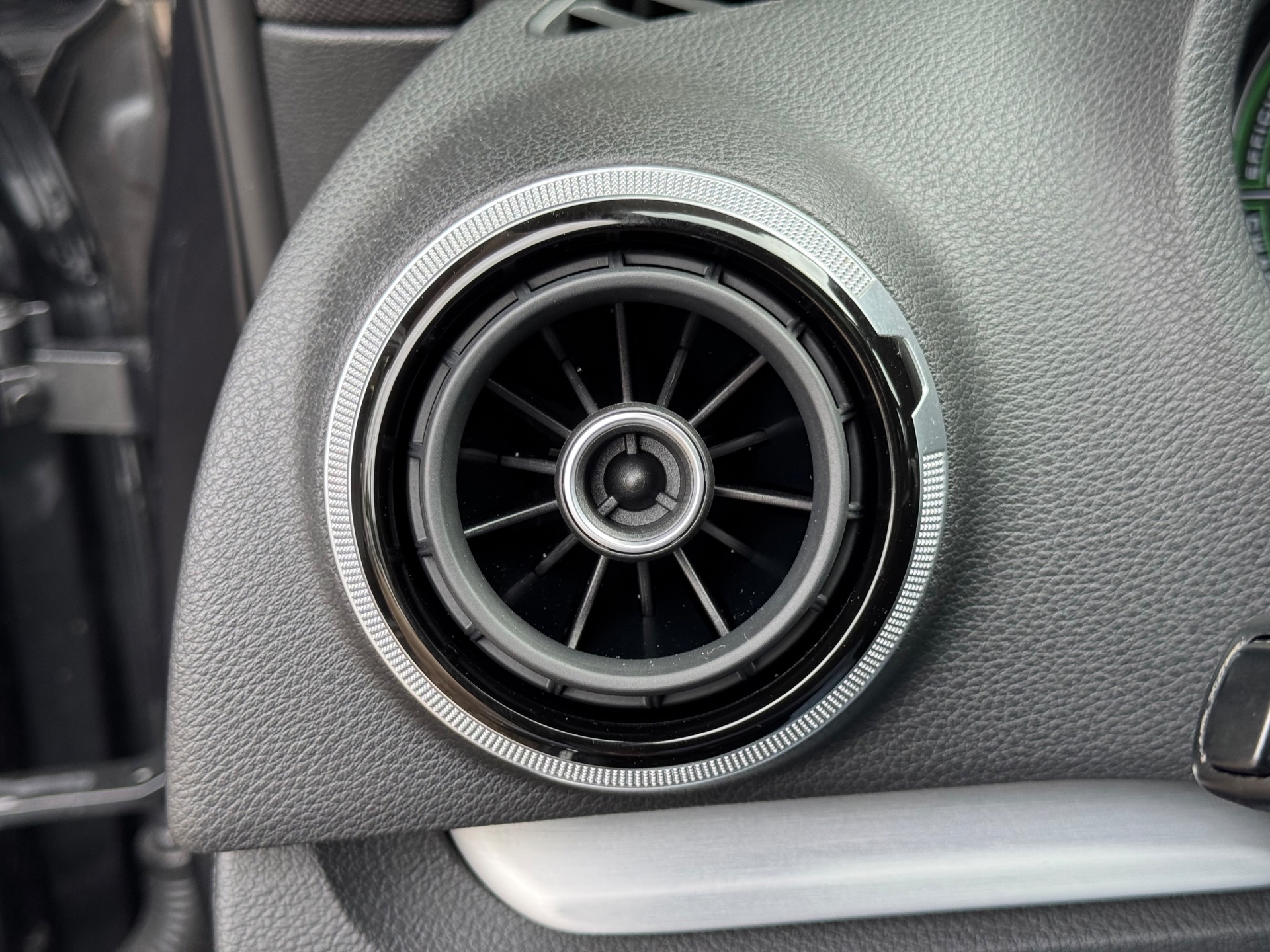 Foto van Audi A3 Sportback E-tron