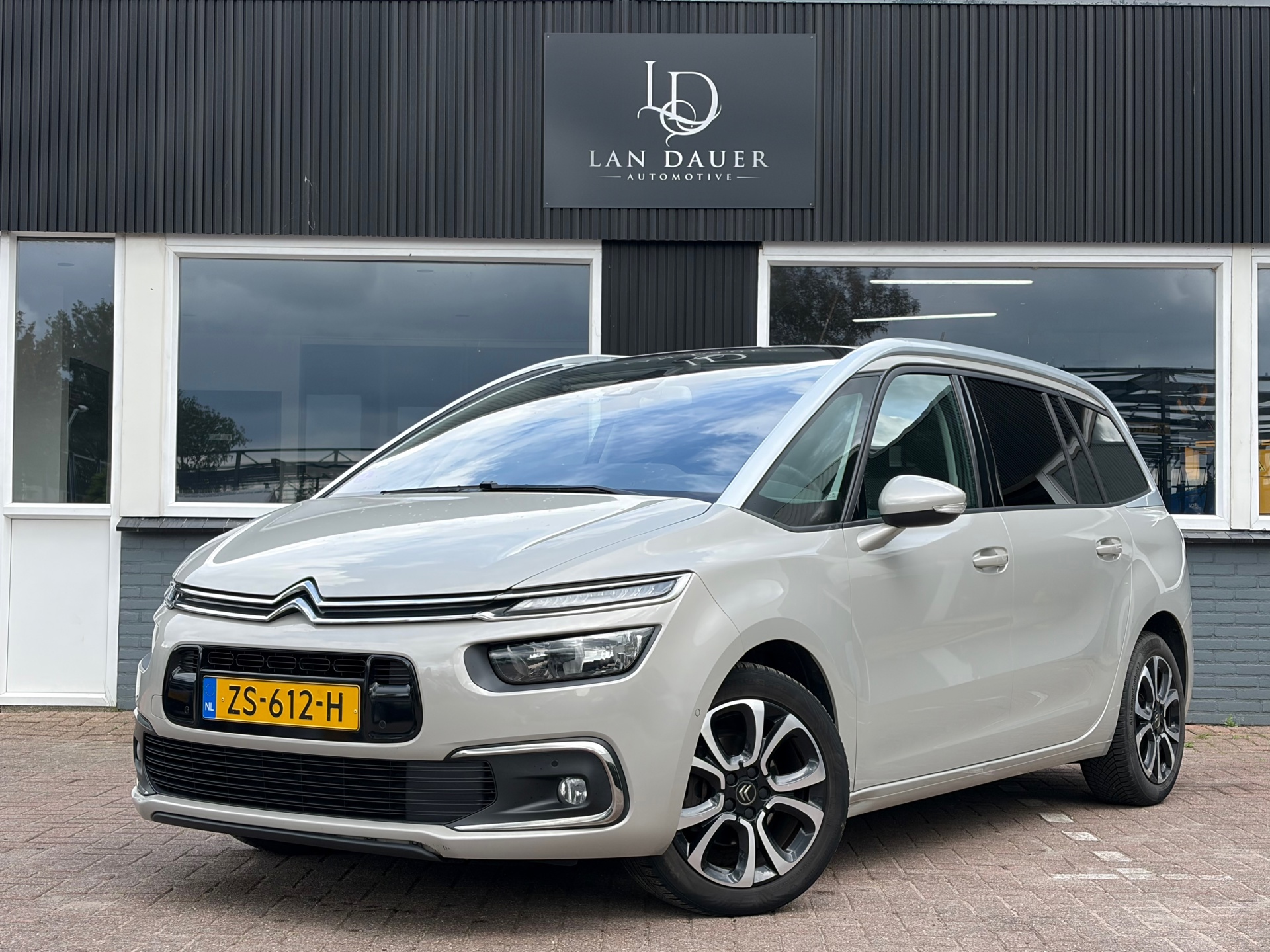 Foto van Citroen C4 Spacetourer