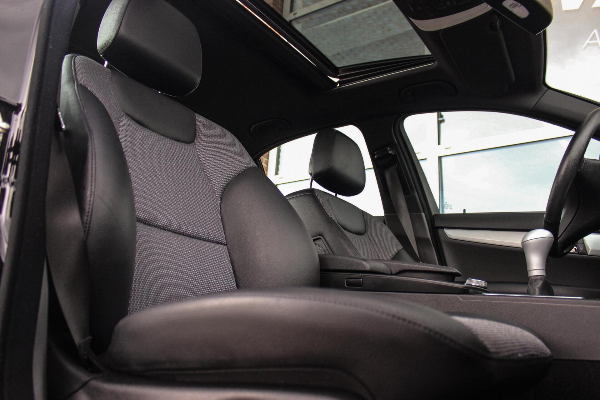 Foto van Mercedes-Benz C 200 Kompressor