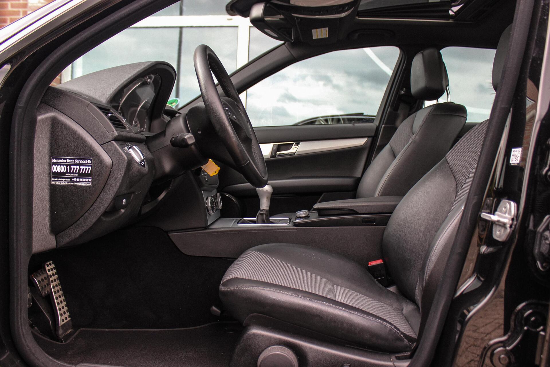Foto van Mercedes-Benz C 200 Kompressor