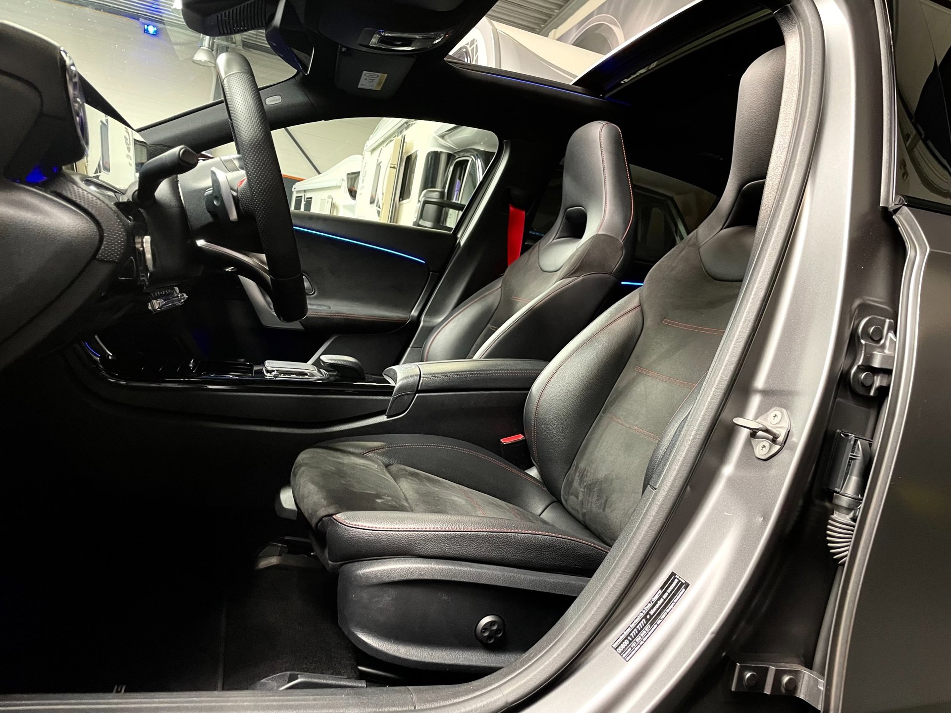Foto van Mercedes-Benz A 180