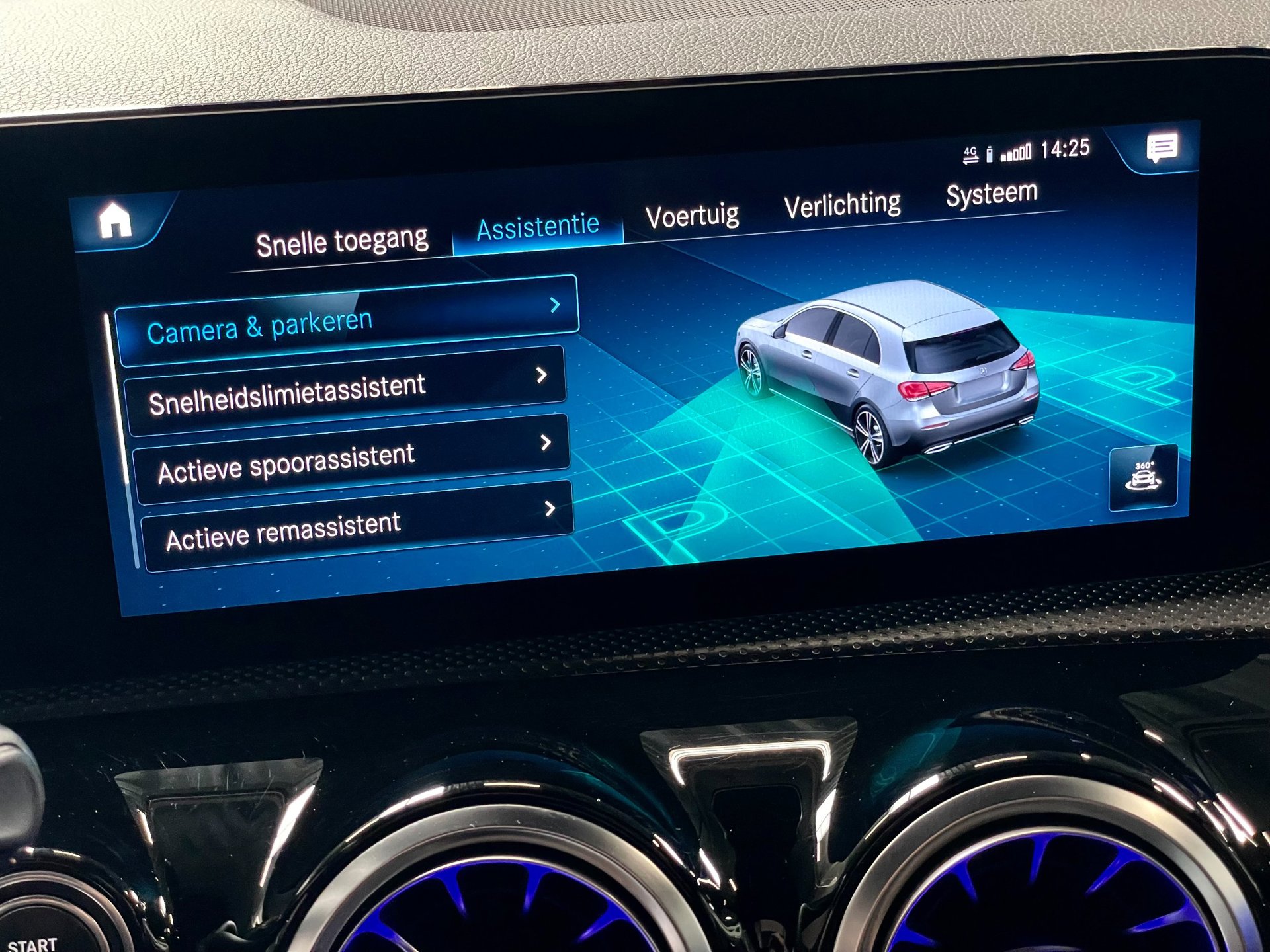 Foto van Mercedes-Benz A 180