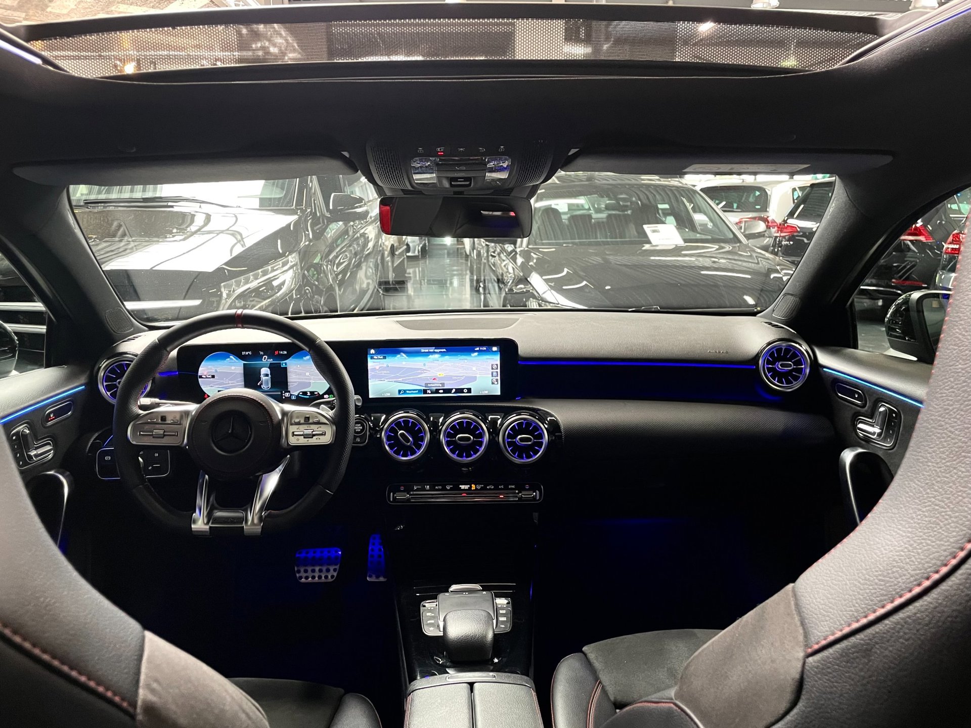Foto van Mercedes-Benz A 180