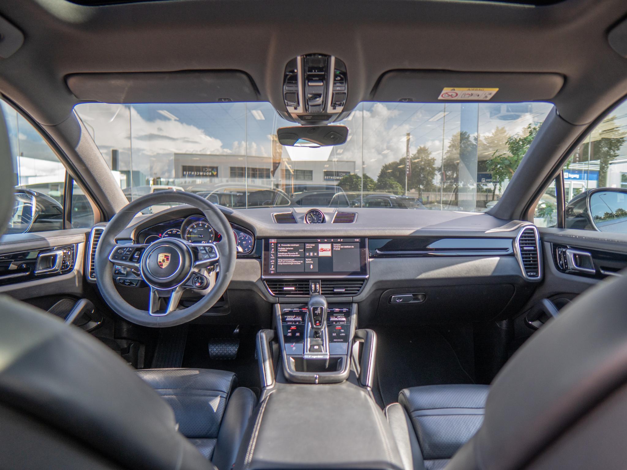 Foto van Porsche Cayenne E-hybrid