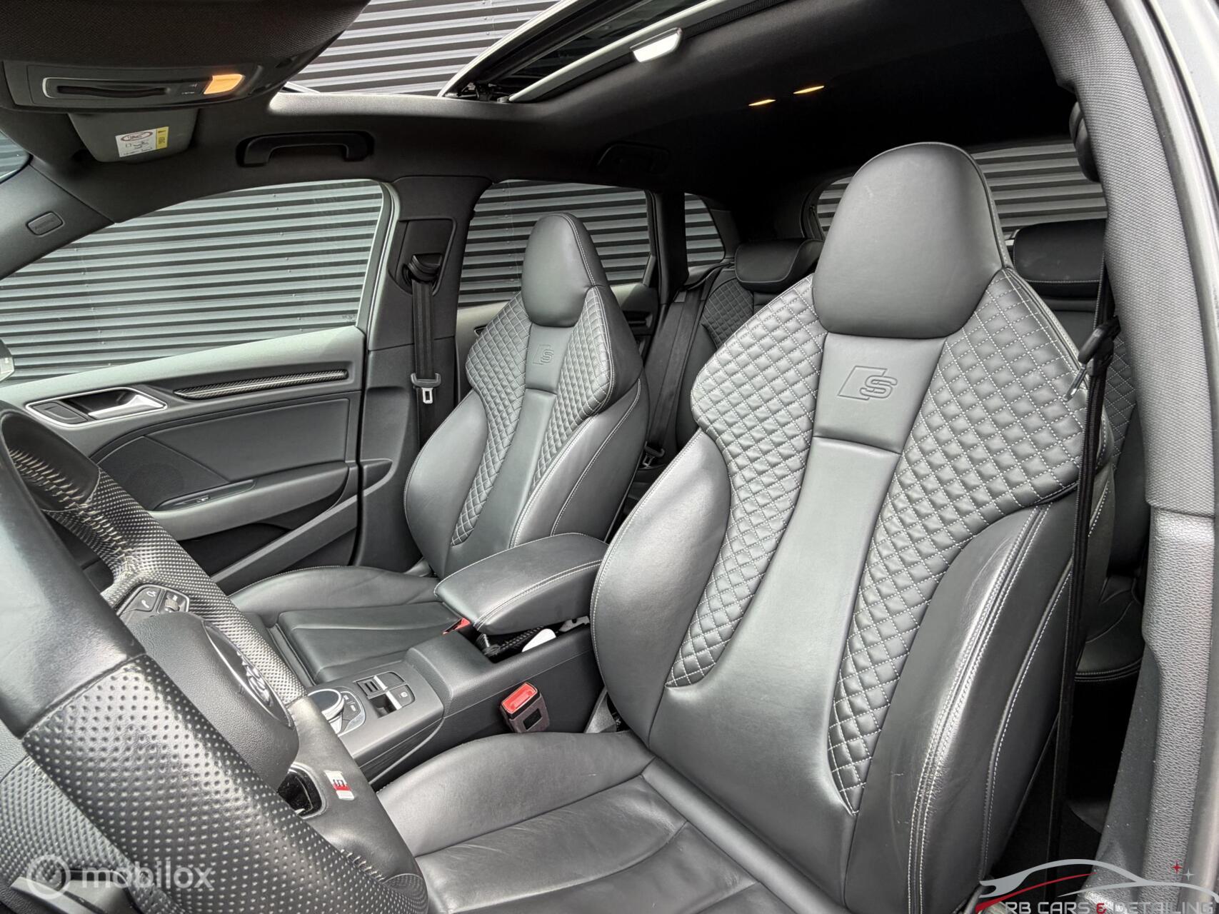Foto van Audi S3 Sportback