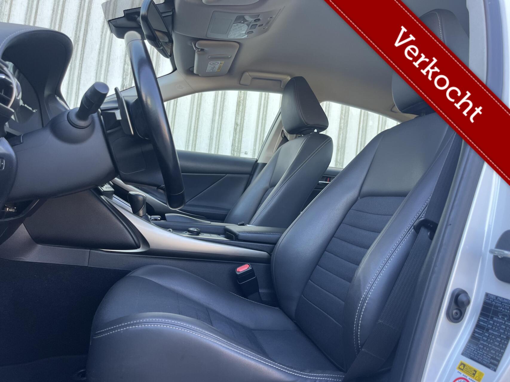 Foto van Lexus Lexus Is300h