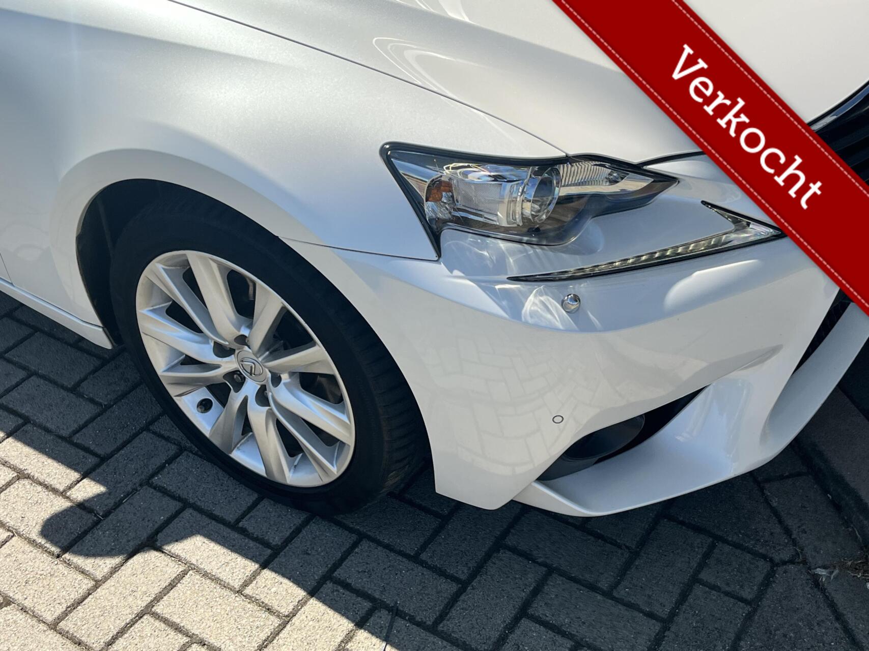 Foto van Lexus Lexus Is300h