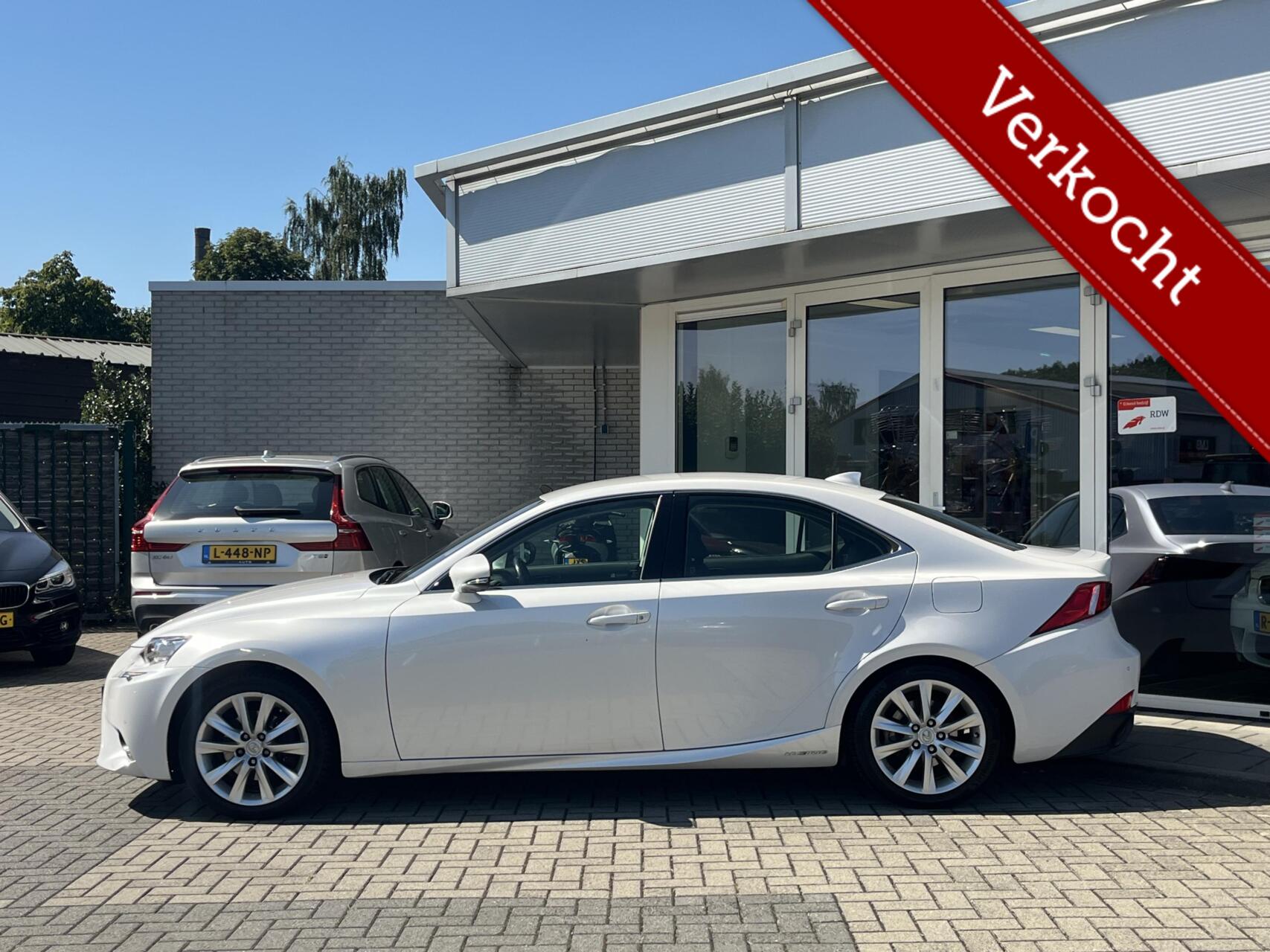 Foto van Lexus Lexus Is300h