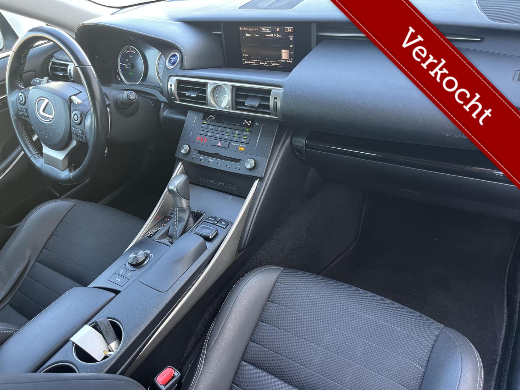 Foto van Lexus Lexus Is300h