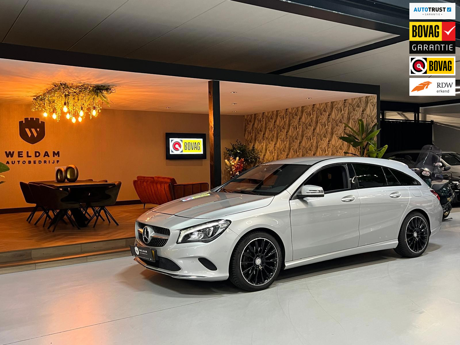 Mercedes-Benz Cla 200 200 Prestige Garantie Camera|Night Pakket|LED|Navi|Cruise|PDC|Sportstoelen|Rijklaar 2017 - voorkant