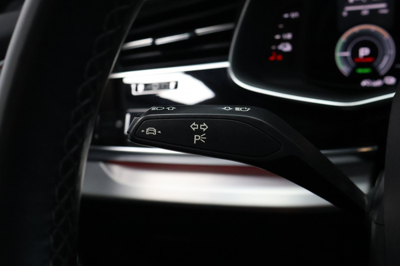 Foto van Audi Q8 55 TFSI E