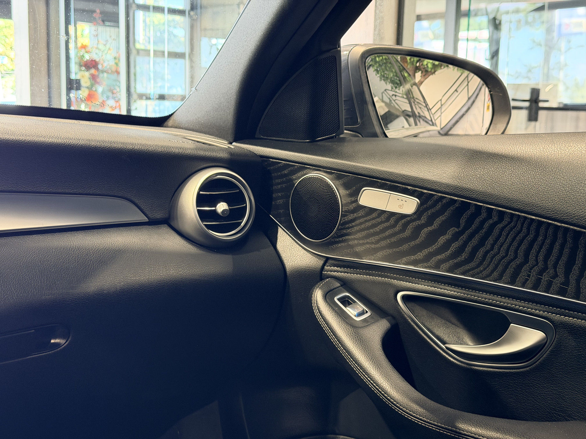 Foto van Mercedes-Benz C 350 E