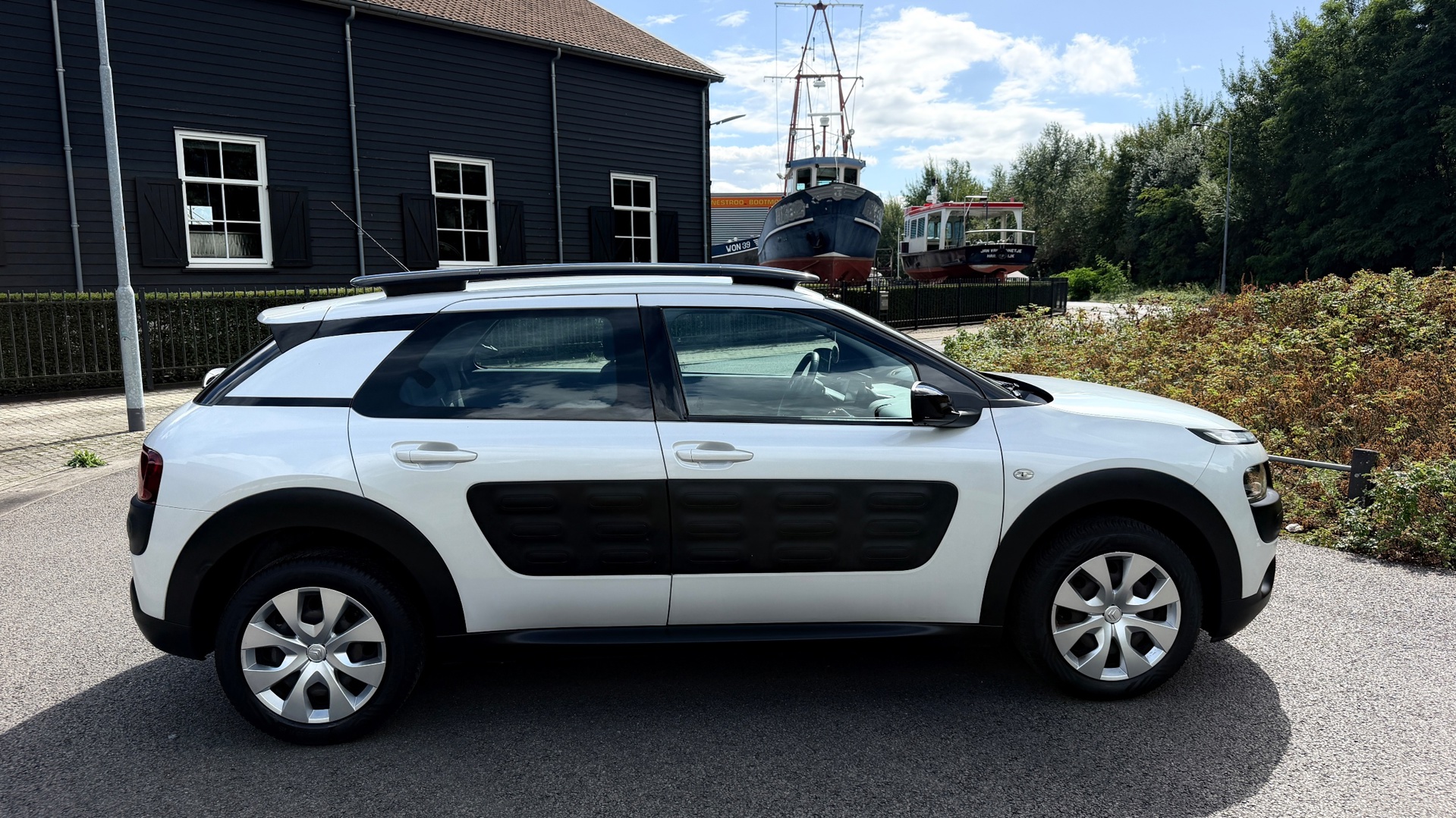 Foto van Citroen C4 Cactus