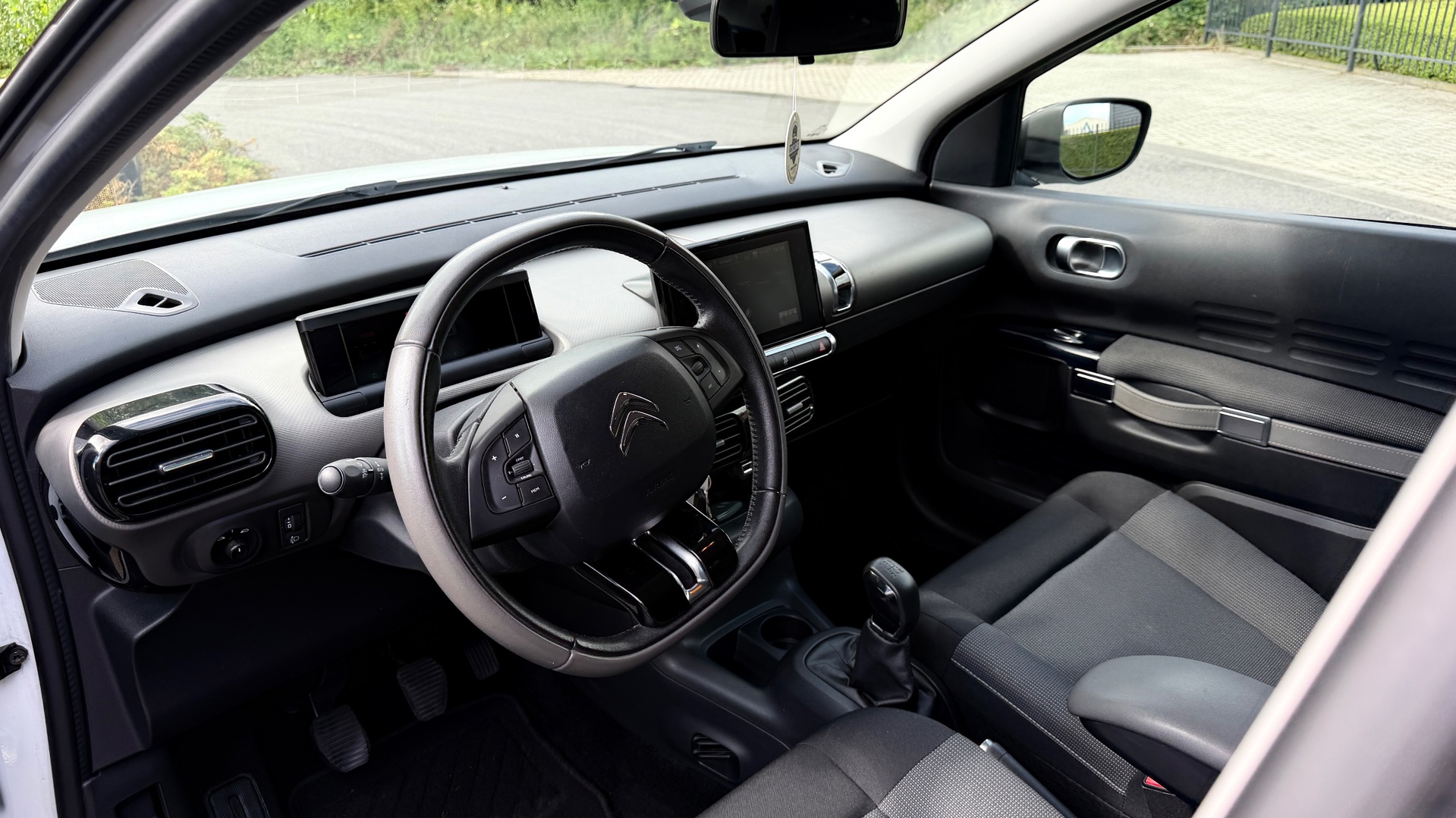 Foto van Citroen C4 Cactus