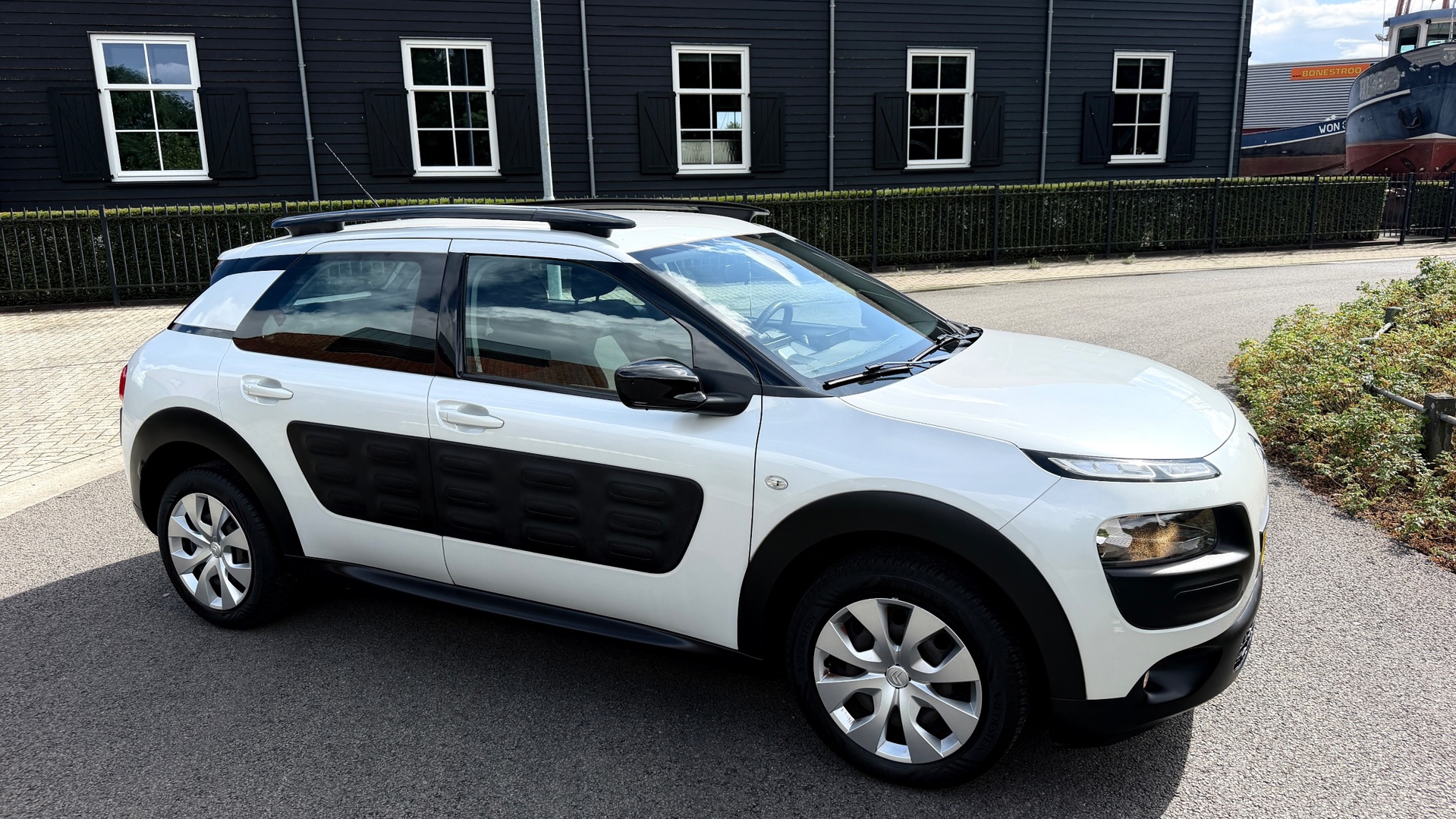 Foto van Citroen C4 Cactus