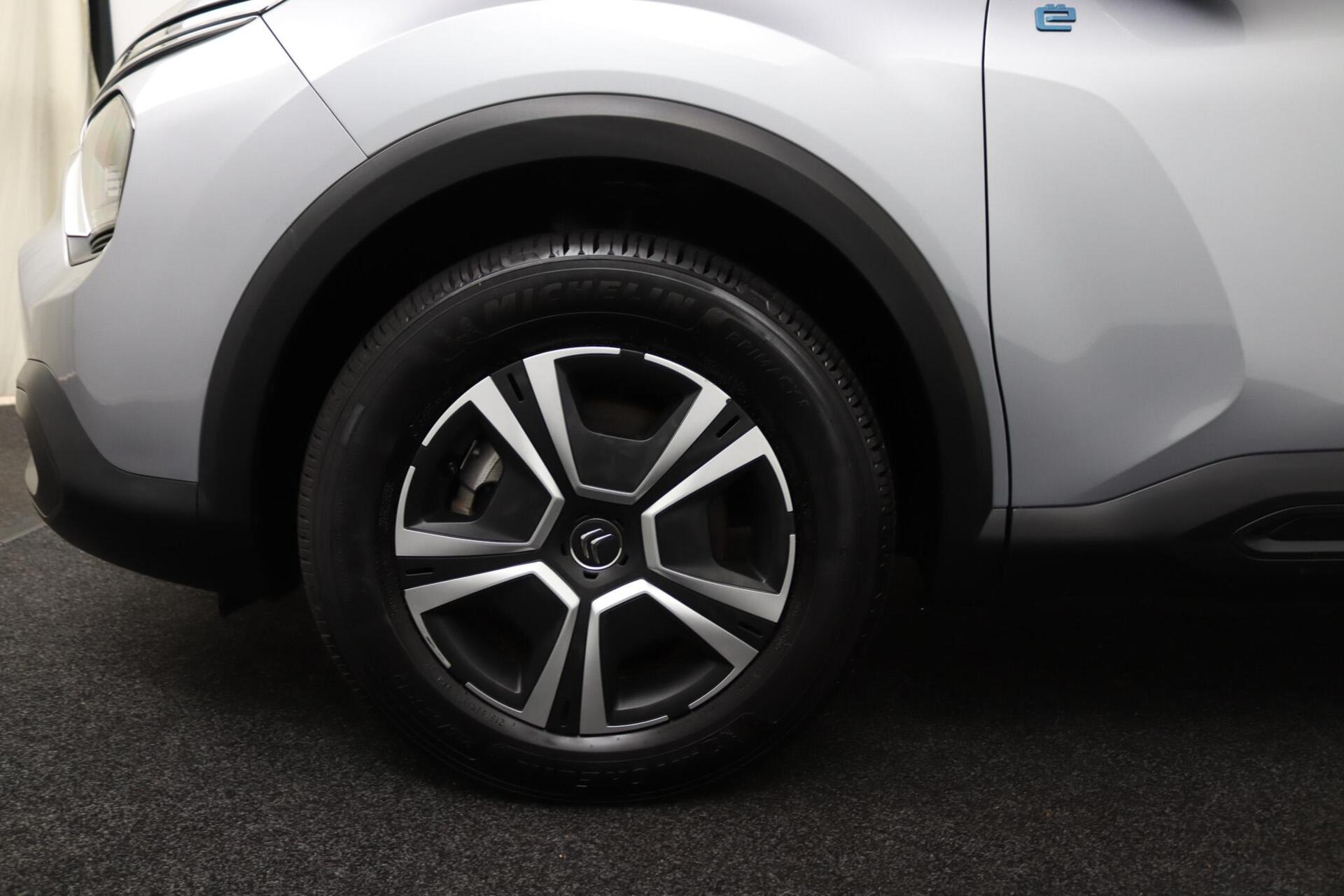 Foto van Citroen E-c4