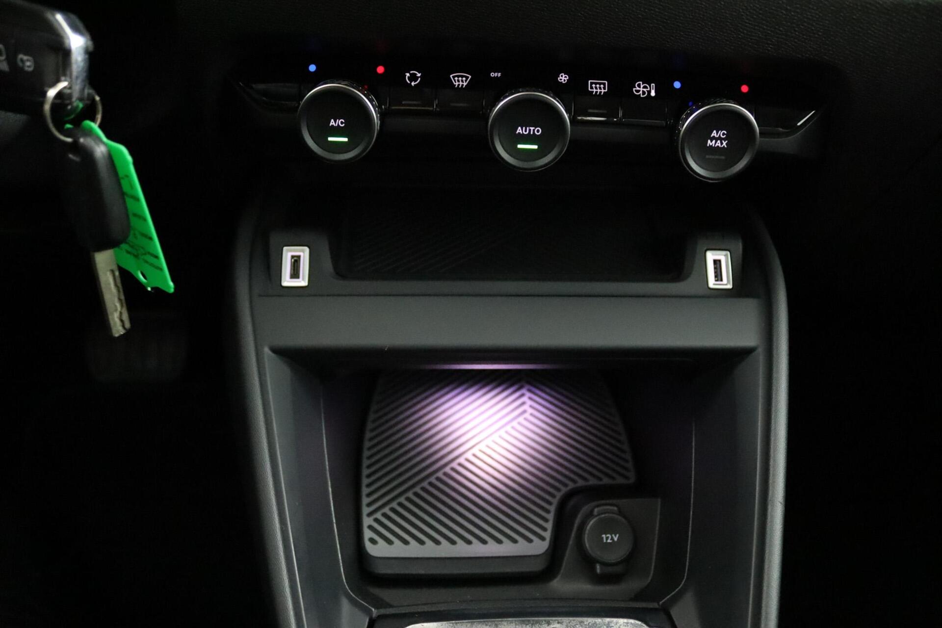 Foto van Citroen E-c4
