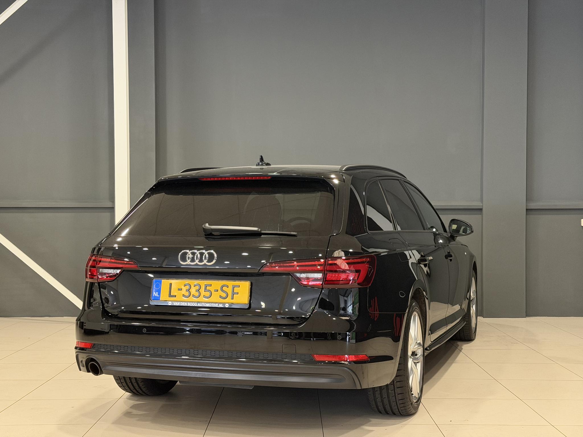 Foto van Audi A4