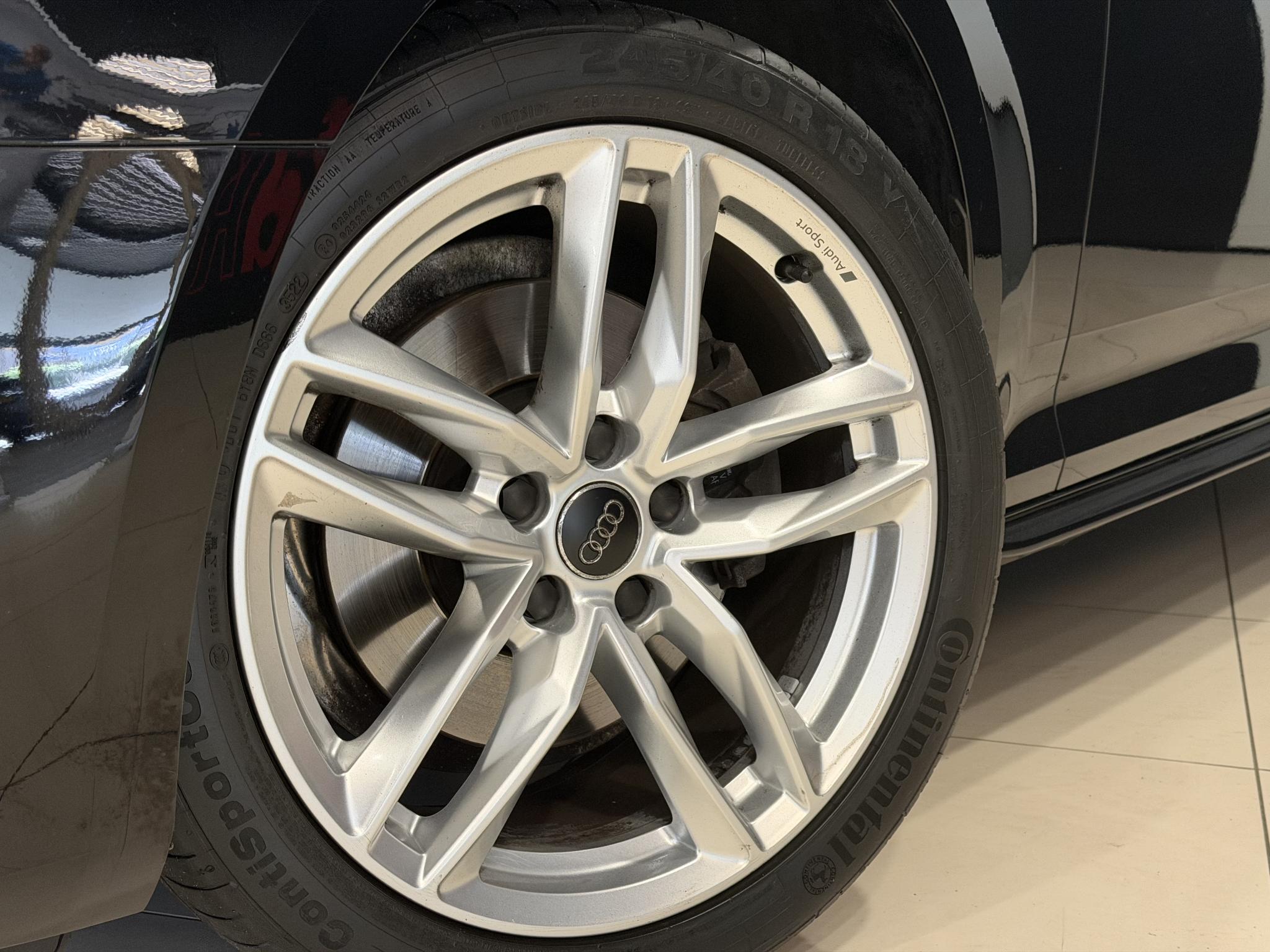 Foto van Audi A4