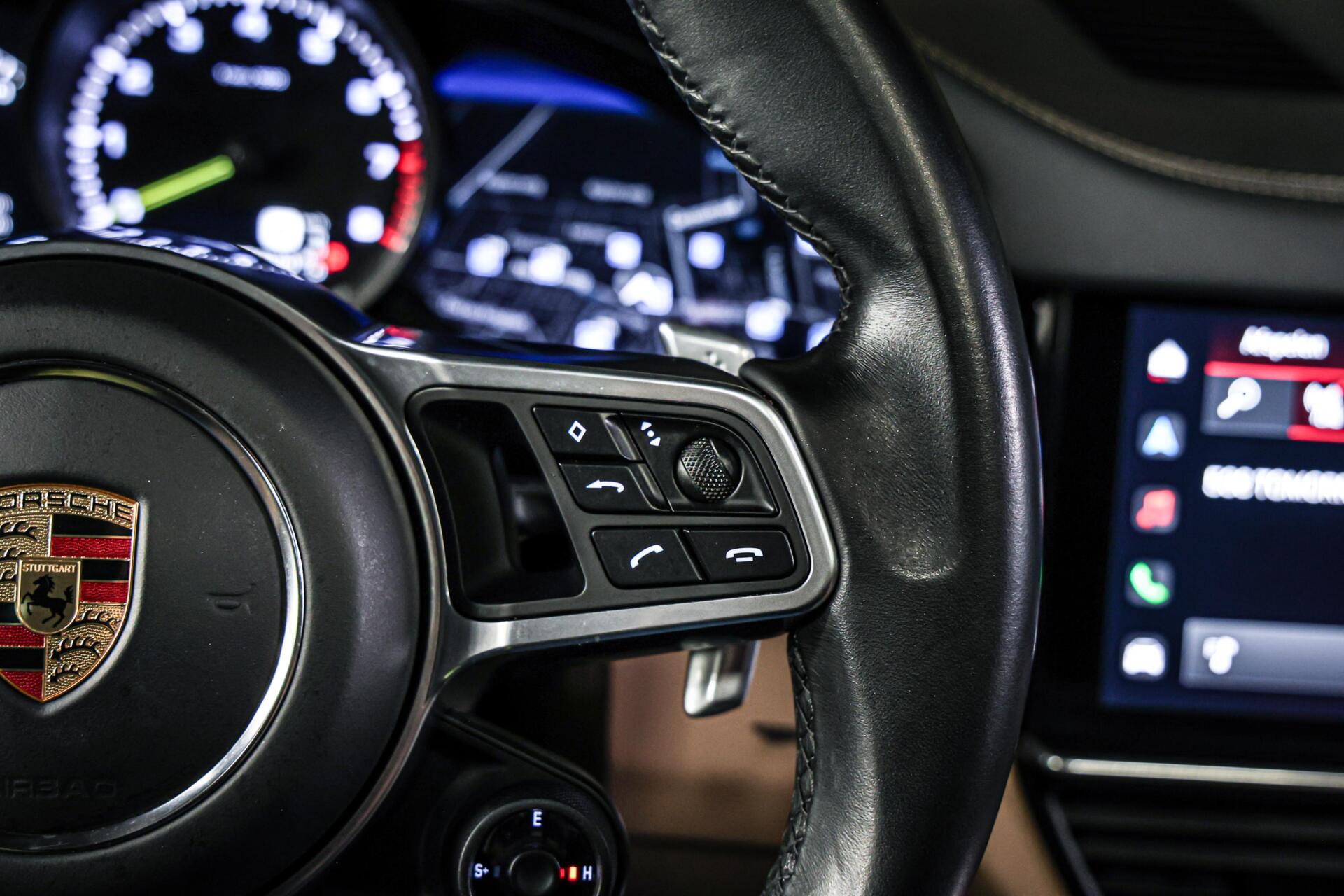 Foto van Porsche Cayenne E-hybrid