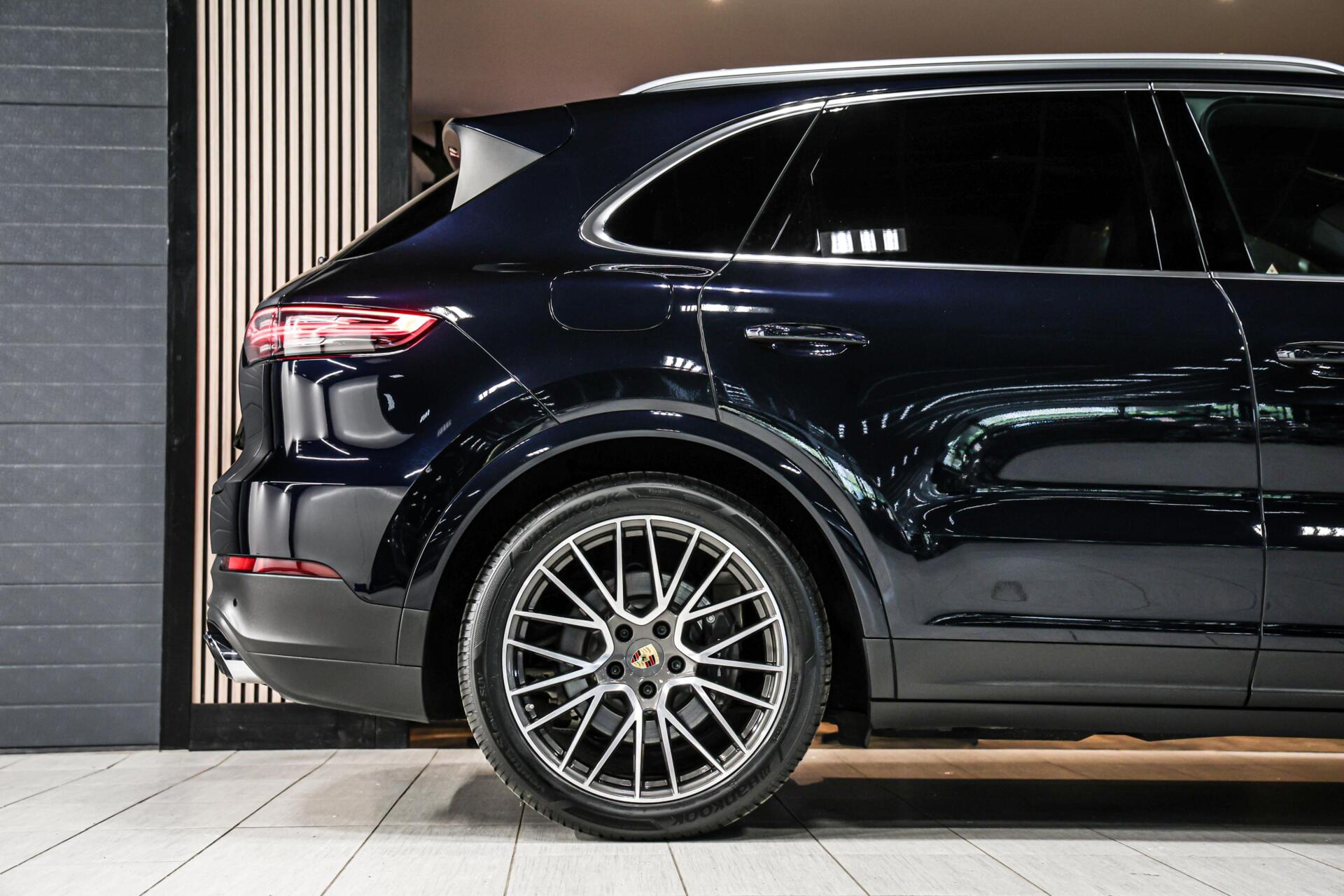 Foto van Porsche Cayenne E-hybrid