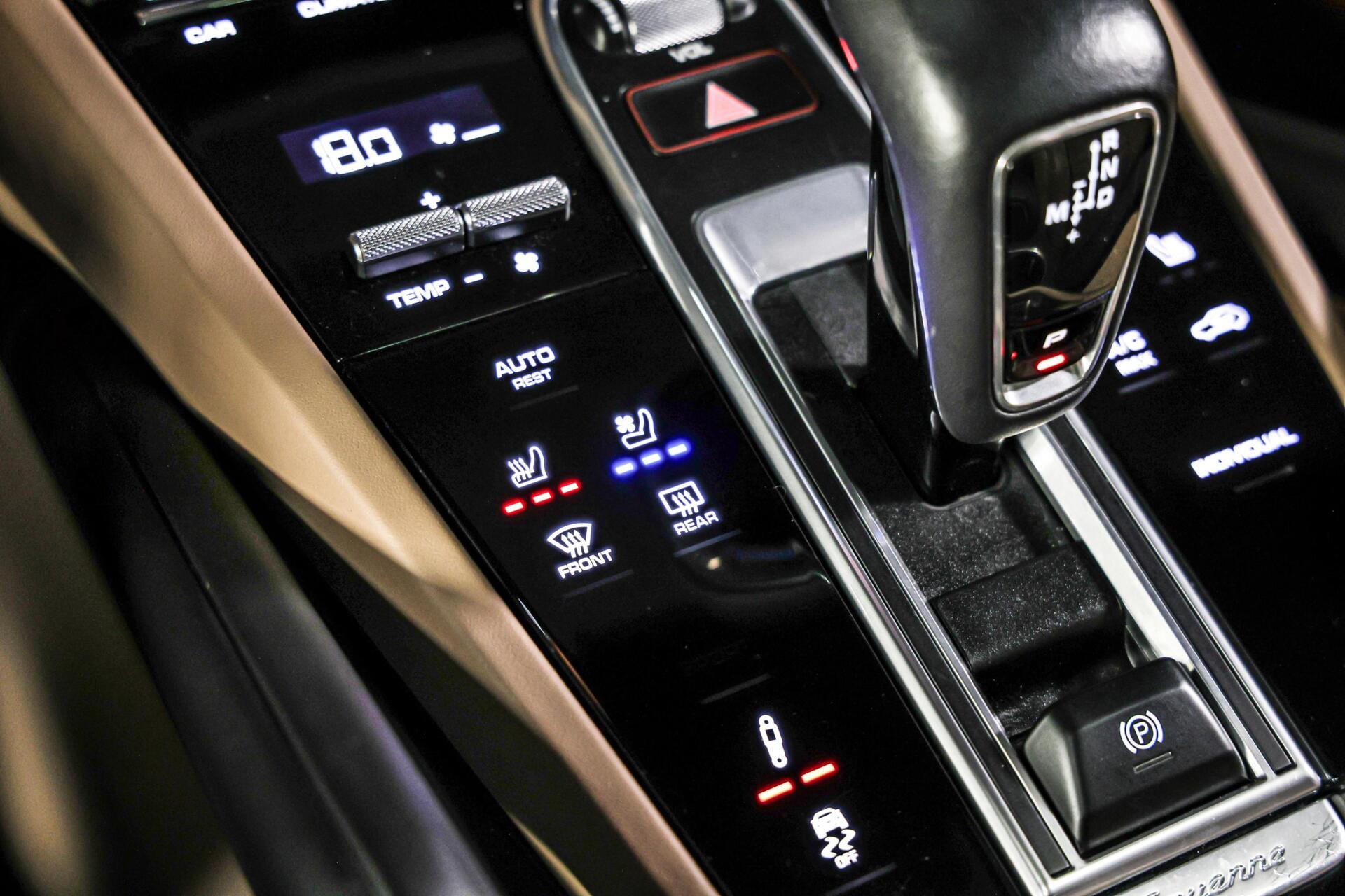 Foto van Porsche Cayenne E-hybrid