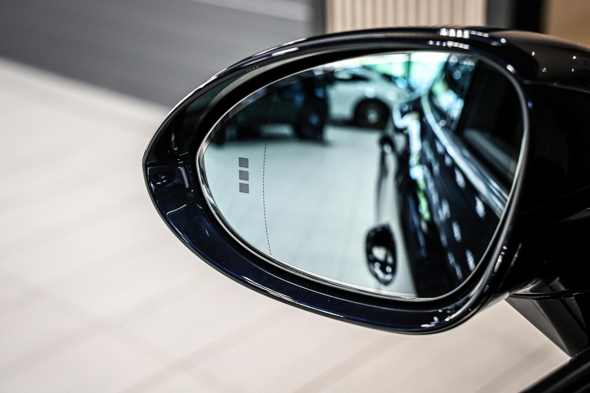 Foto van Porsche Cayenne E-hybrid