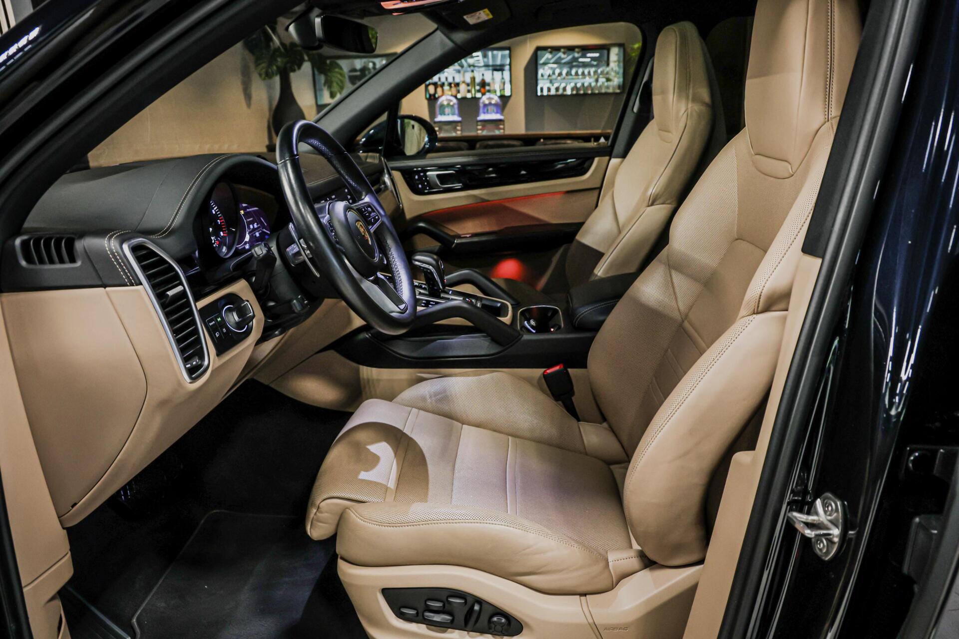 Foto van Porsche Cayenne E-hybrid