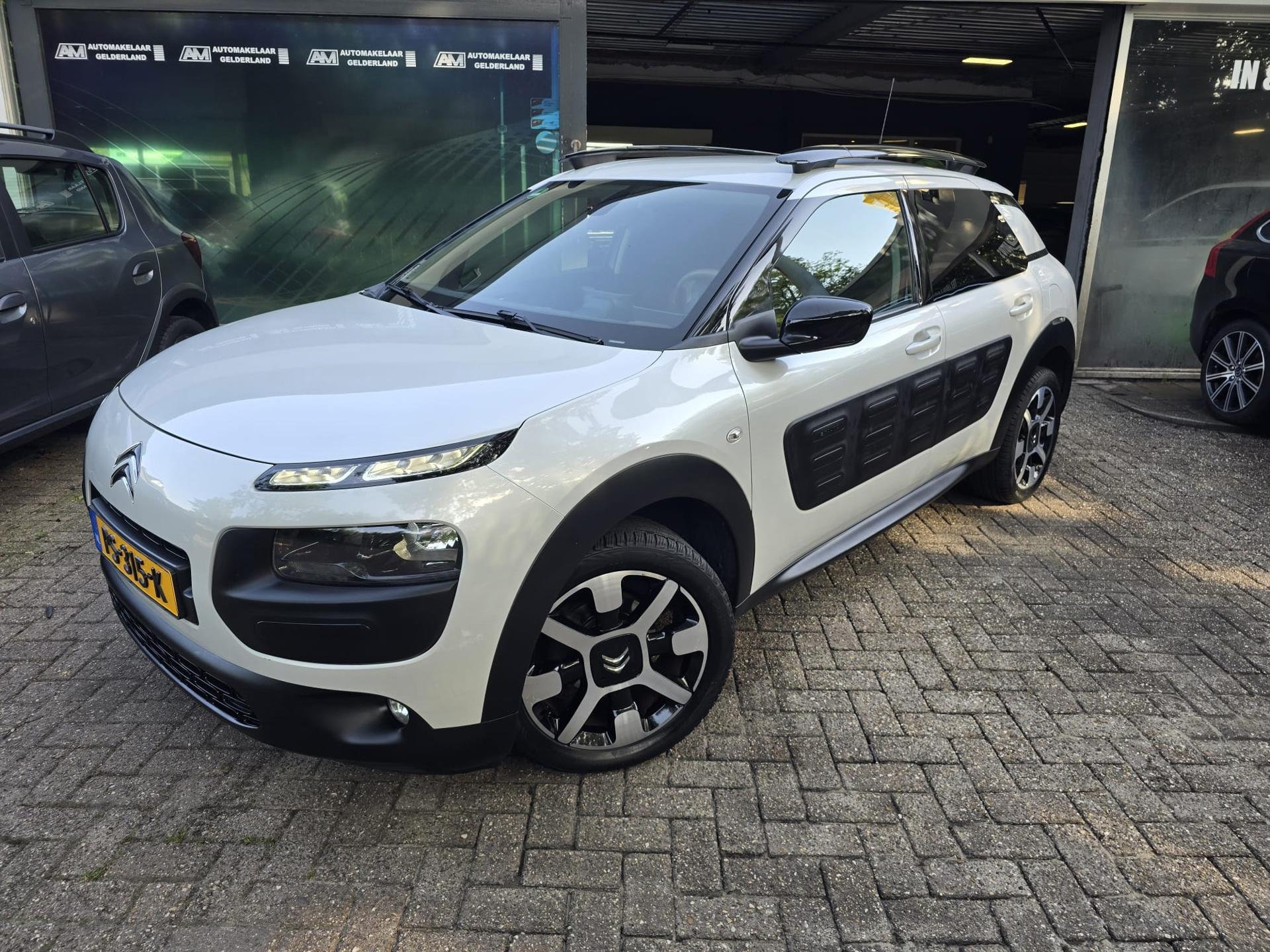 Citroen C4 Cactus 1.2 110 PK Shine | 2E EIGENAAR |3/6 OF 12MND 2017 - voorkant