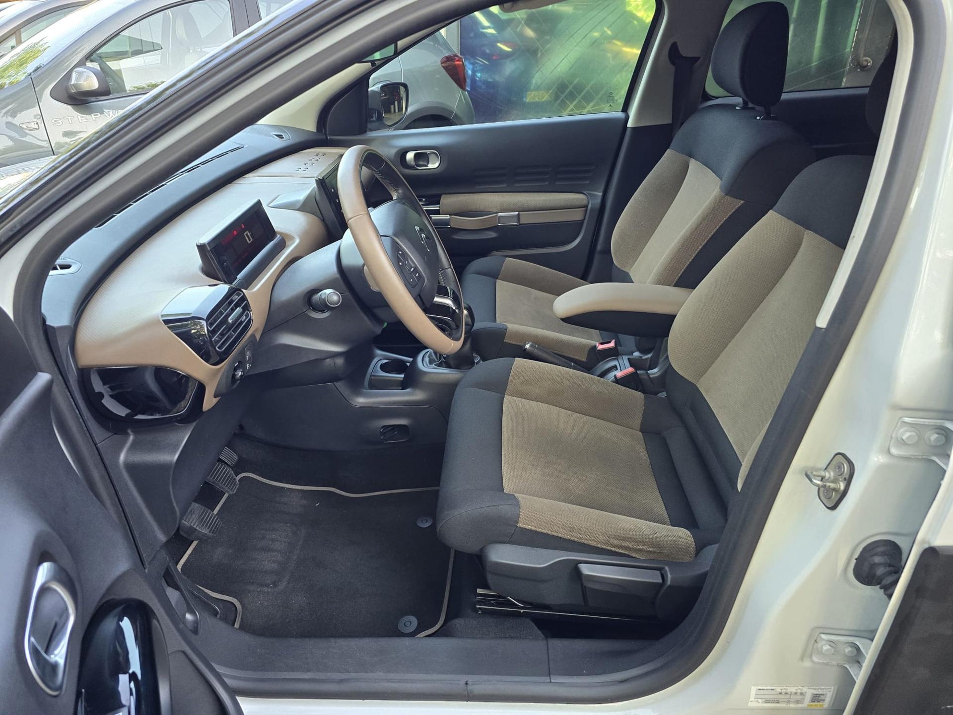 Foto van Citroen C4 Cactus
