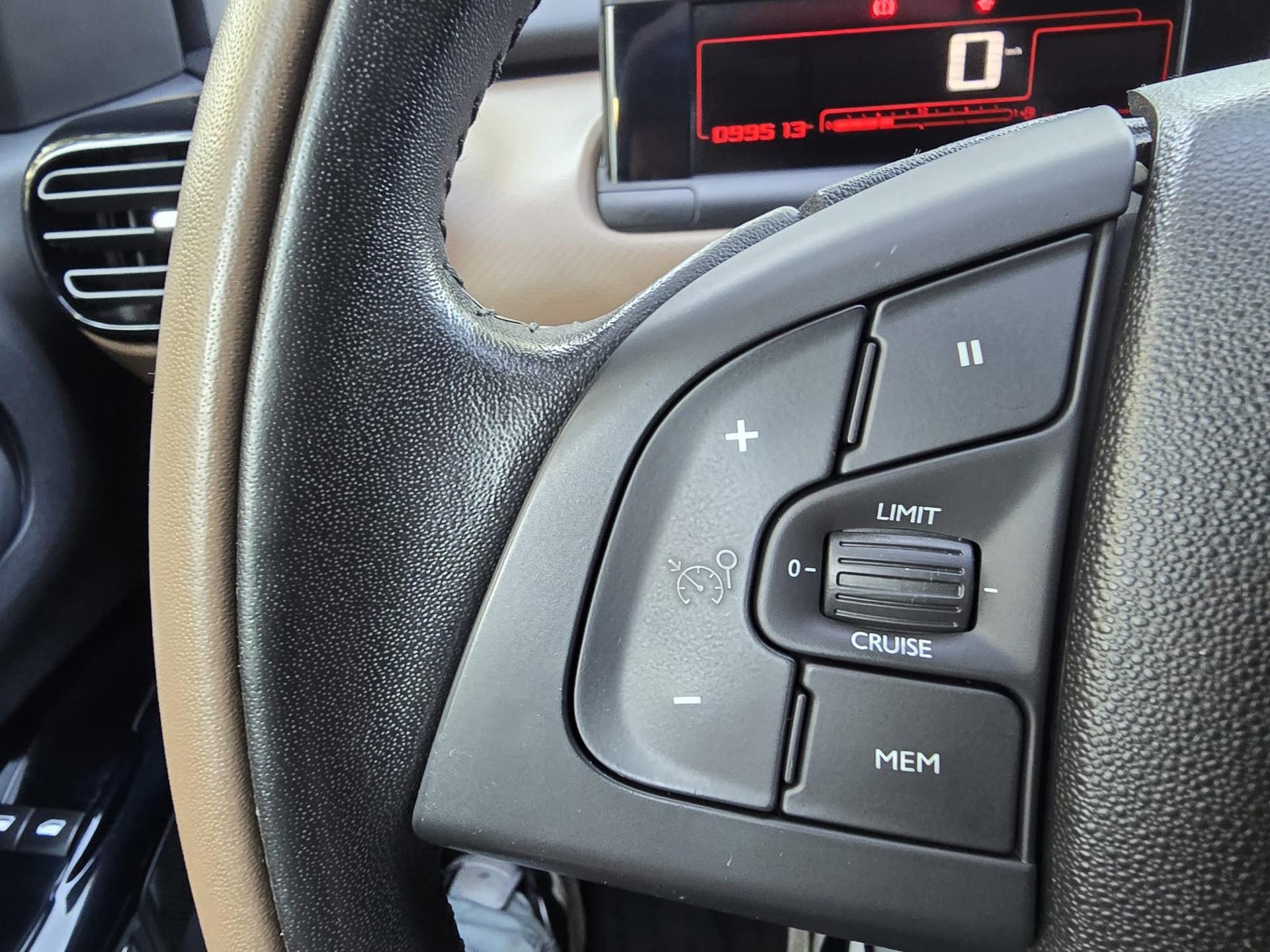 Foto van Citroen C4 Cactus