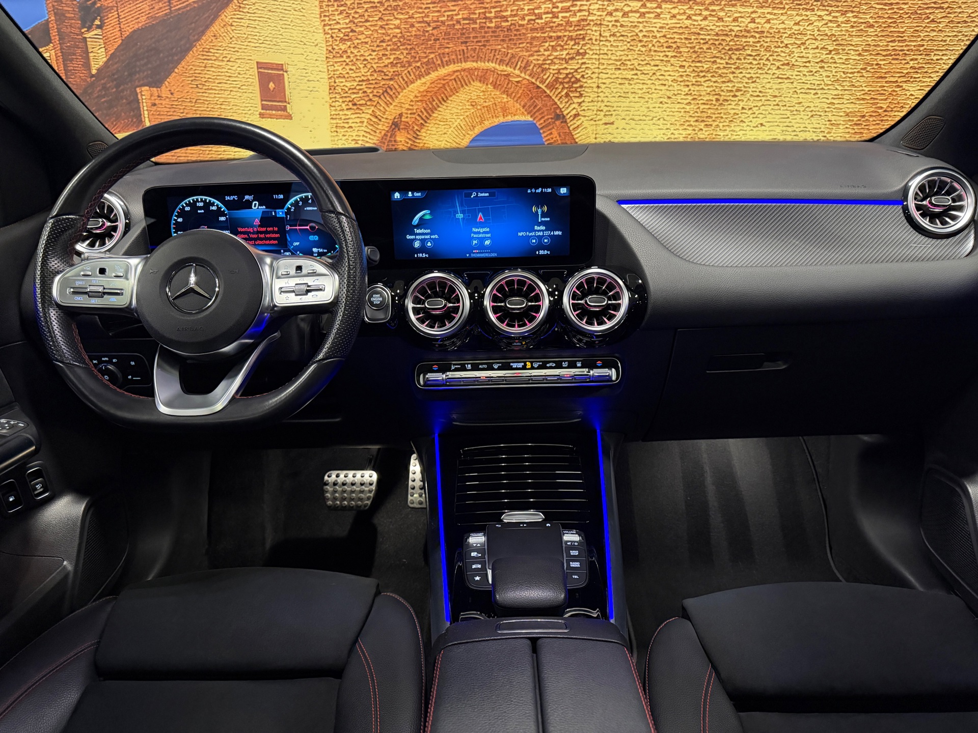 Foto van Mercedes-Benz B 250 E