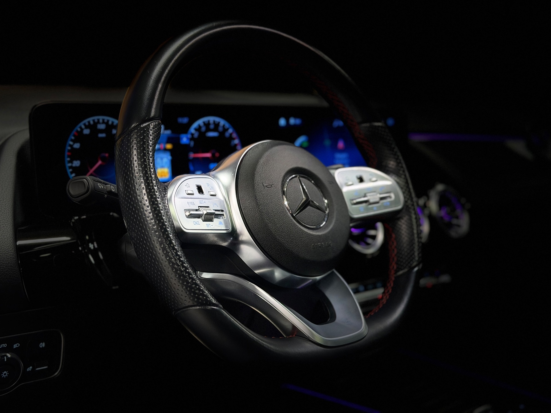 Foto van Mercedes-Benz B 250 E