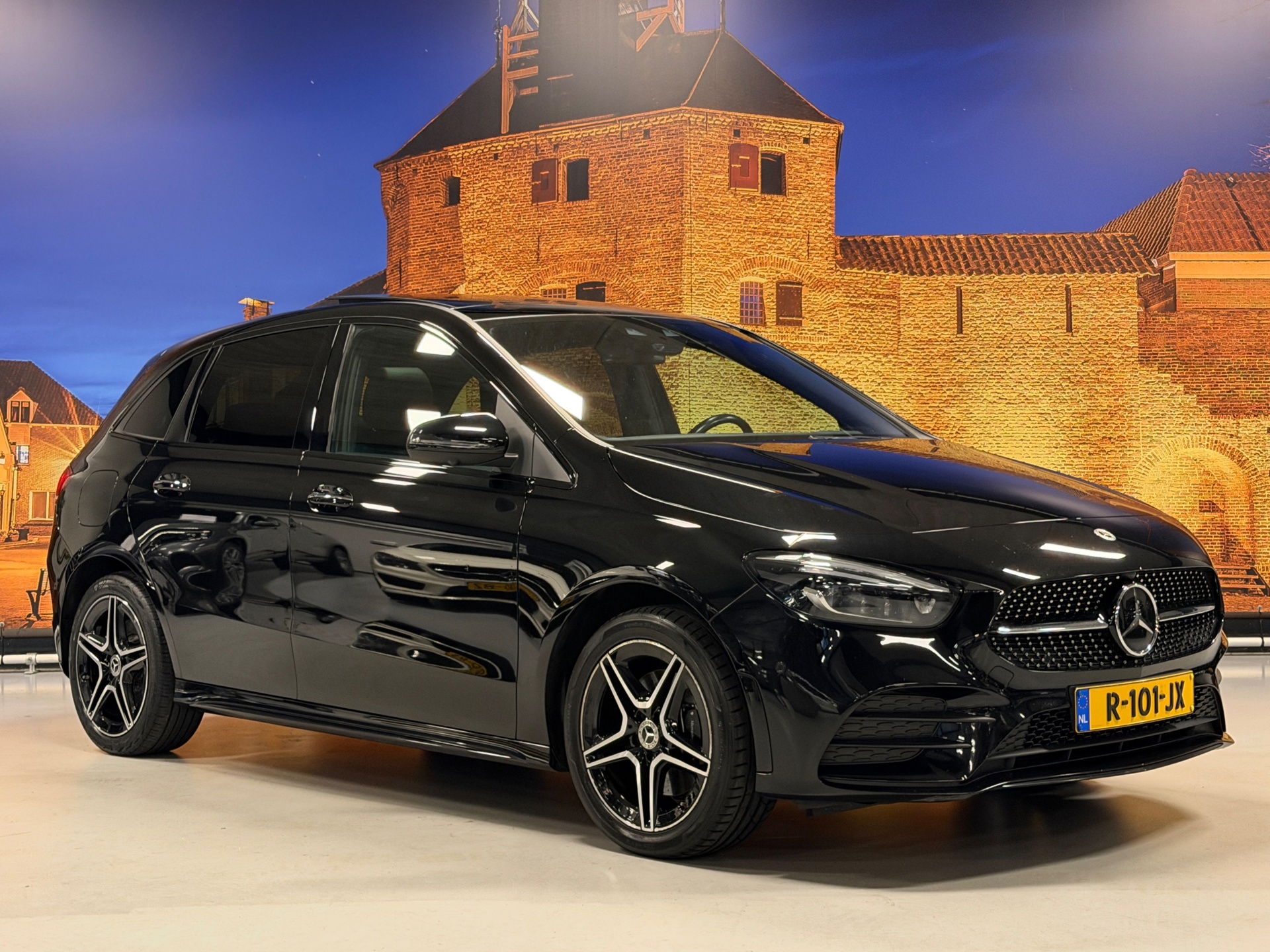 Foto van Mercedes-Benz B 250 E