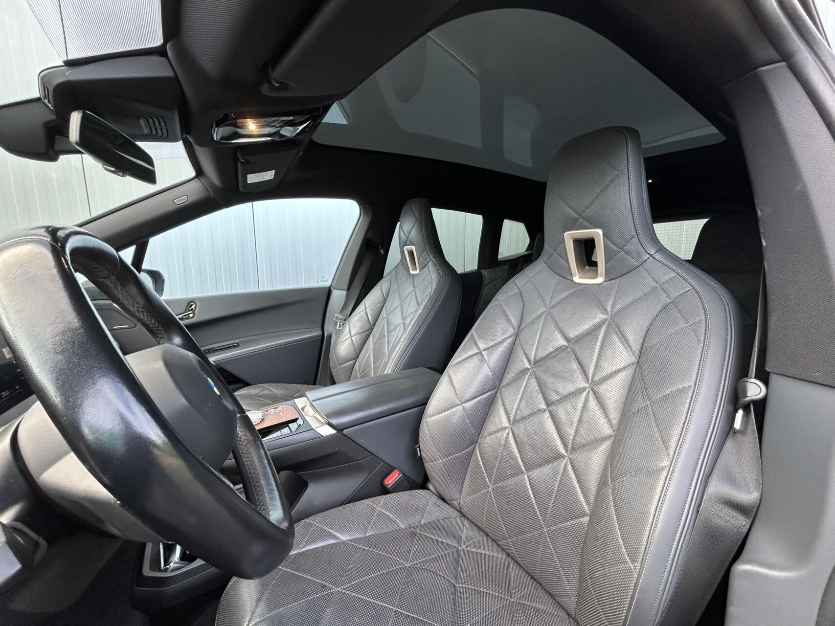 Foto van BMW Ix Xdrive40