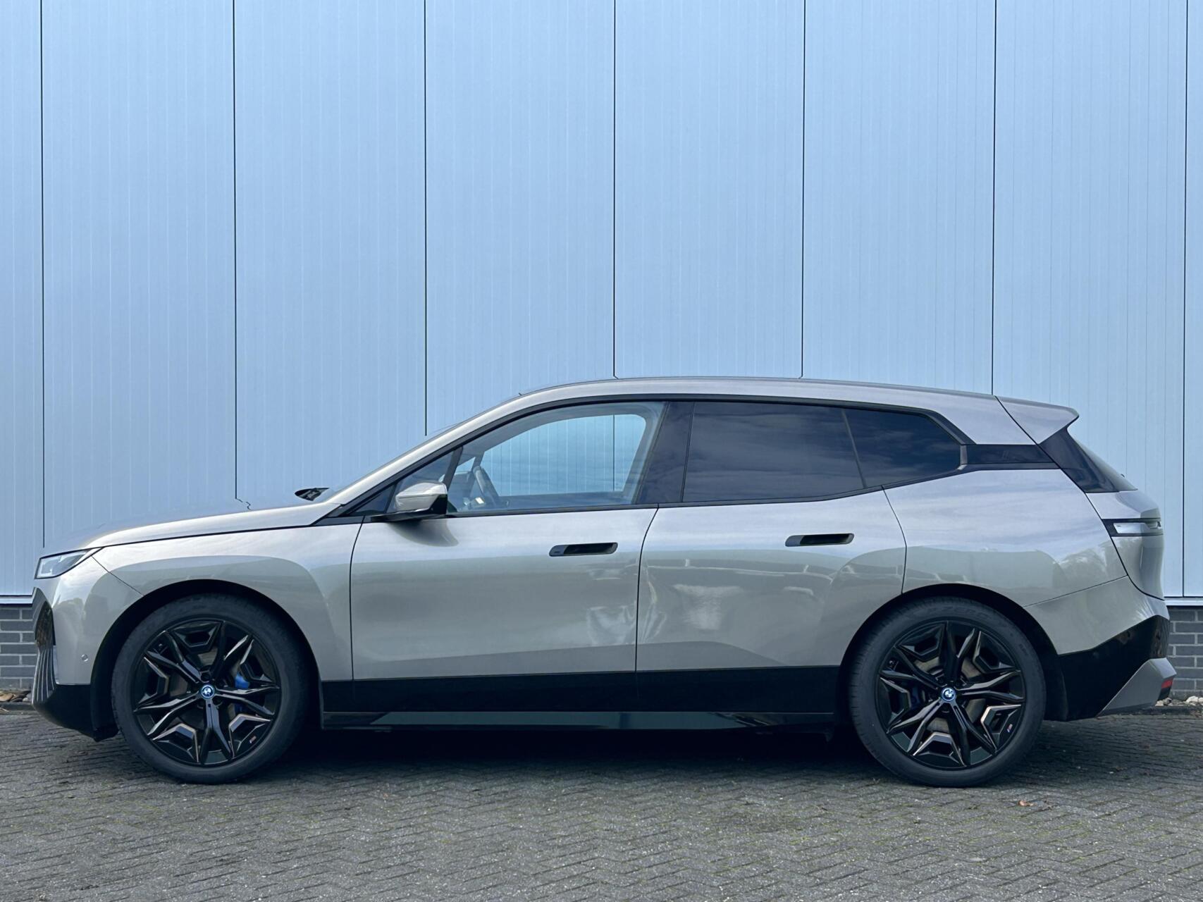 Foto van BMW Ix Xdrive40