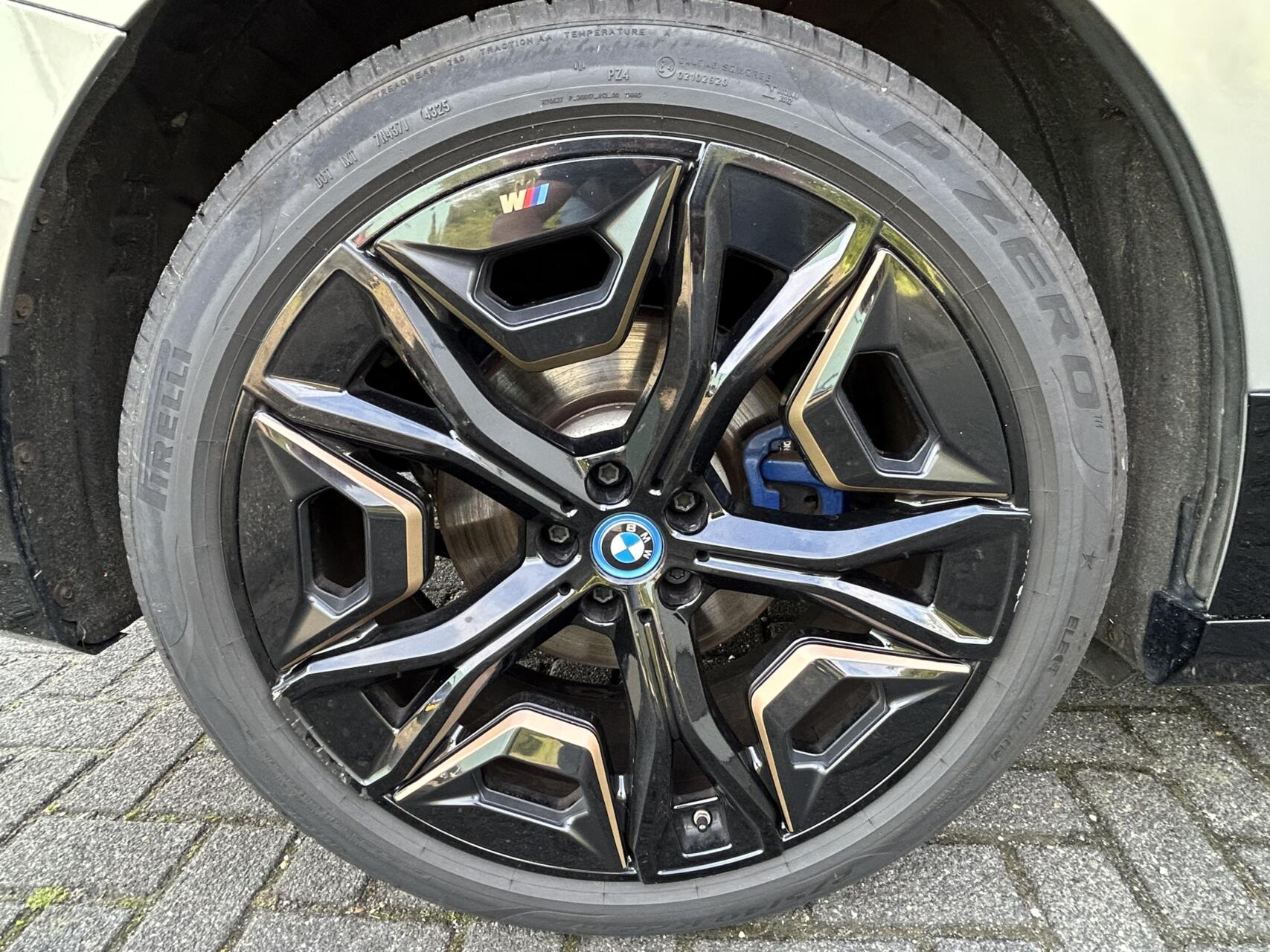 Foto van BMW Ix Xdrive40