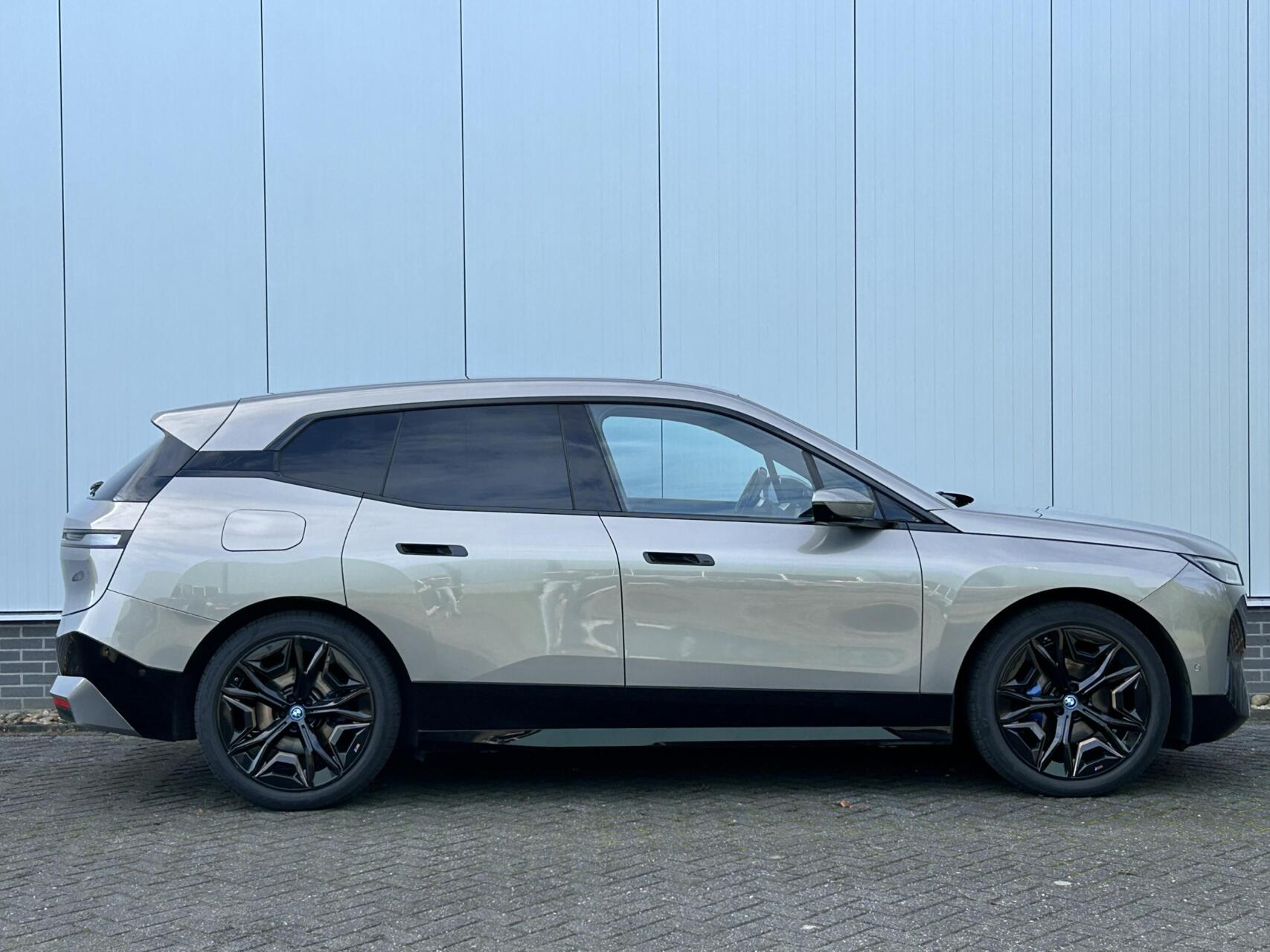 Foto van BMW Ix Xdrive40