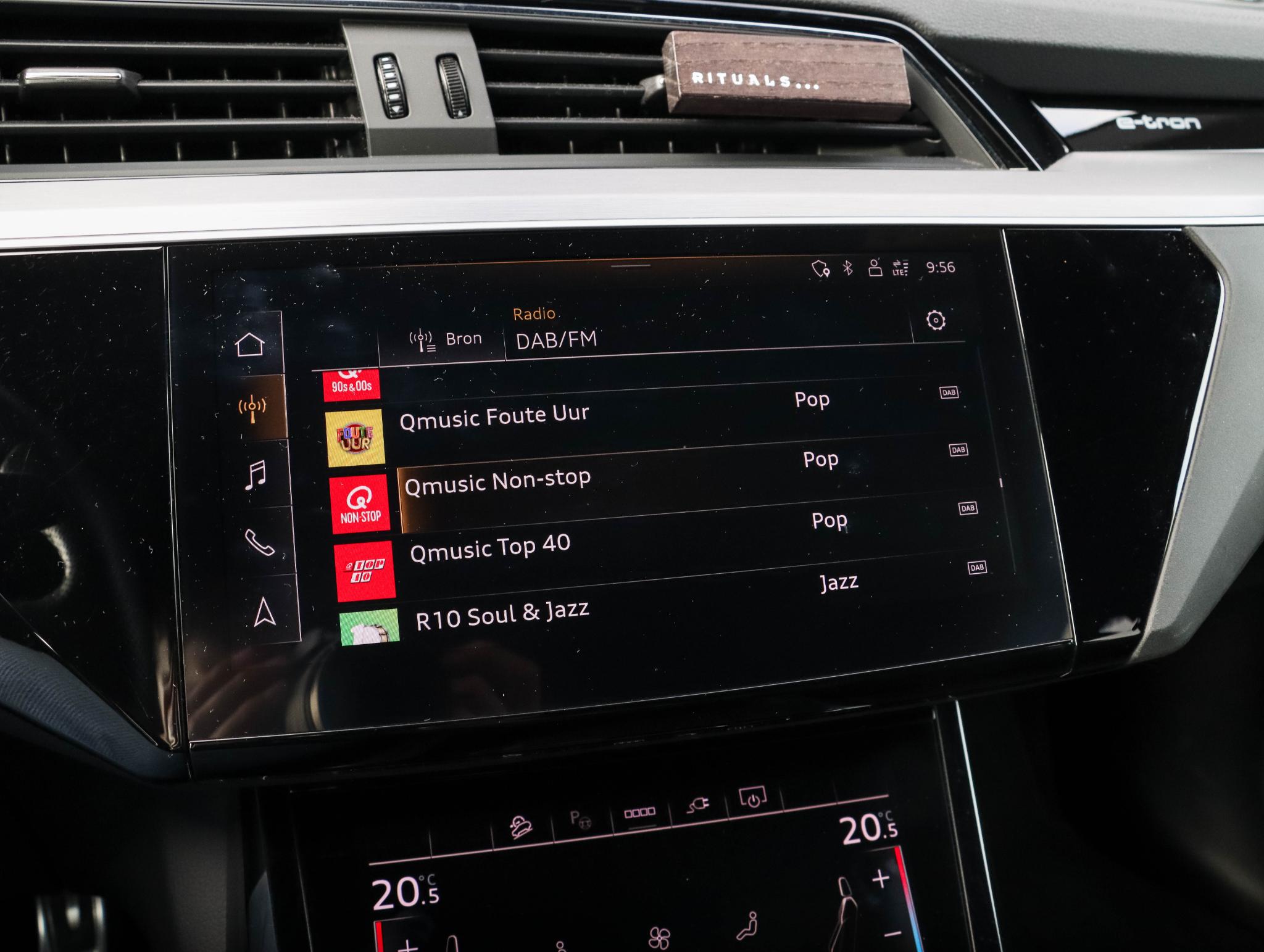 Foto van Audi Q8 55 E-tron