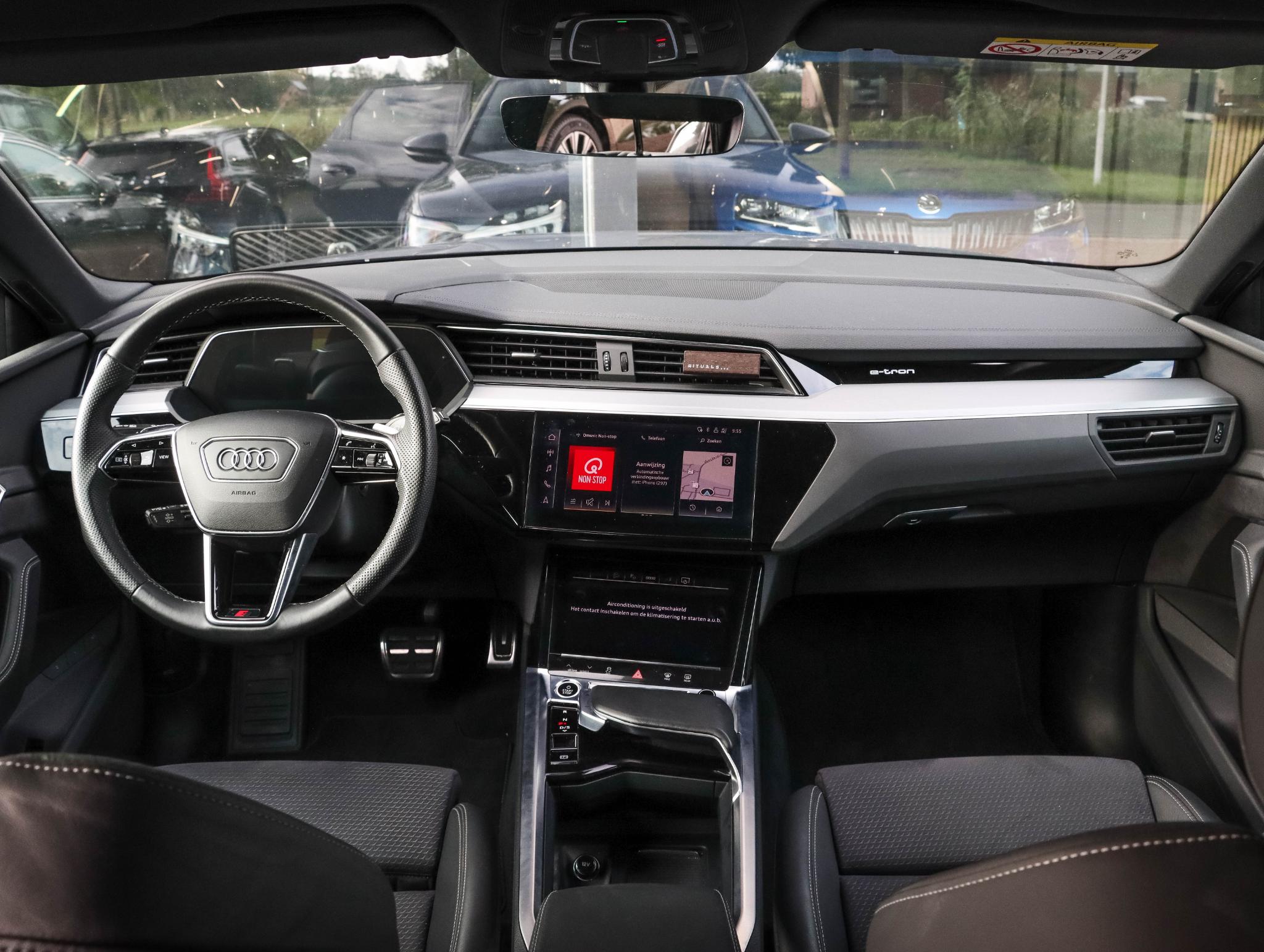 Foto van Audi Q8 55 E-tron