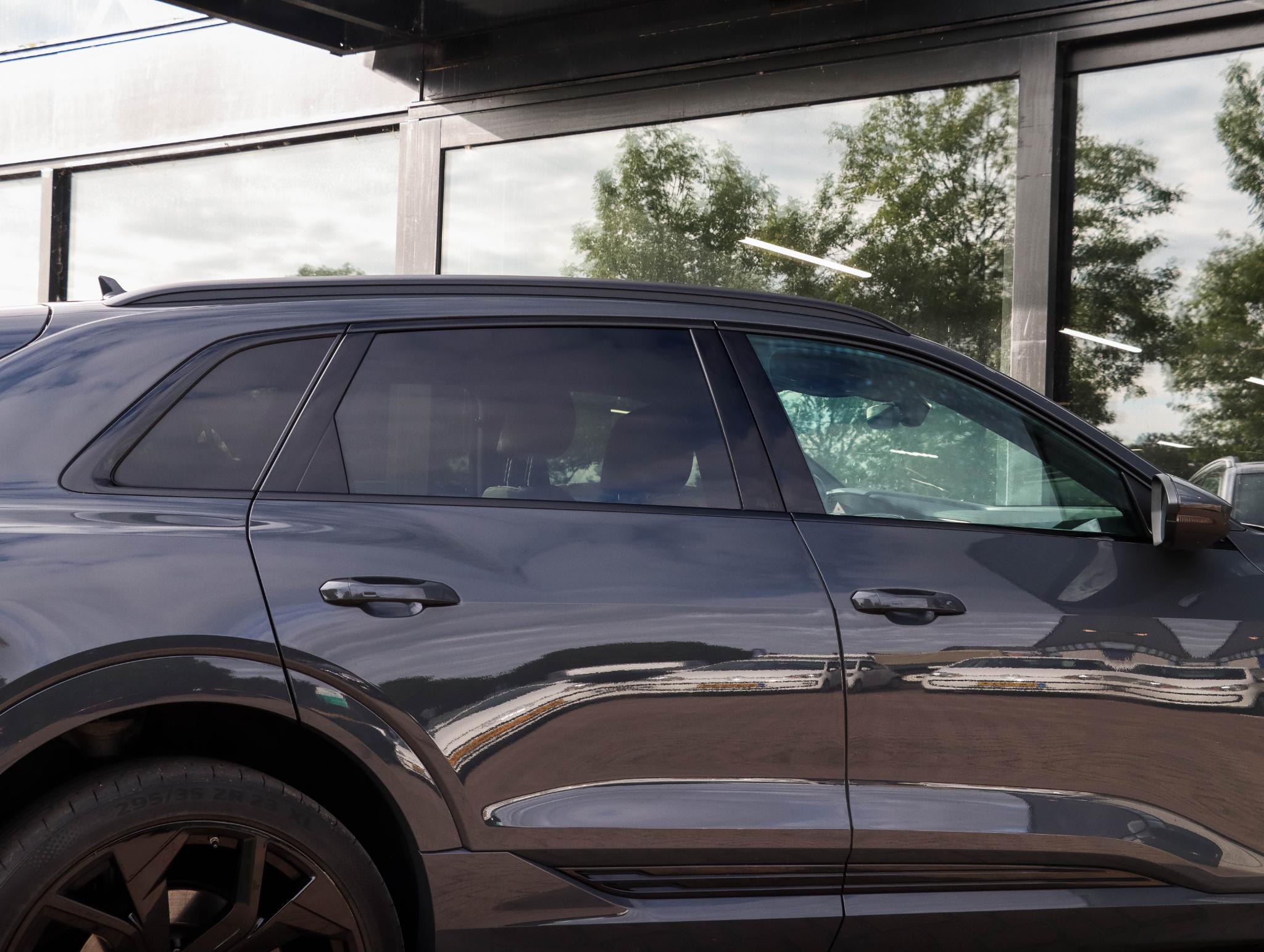 Foto van Audi Q8 55 E-tron
