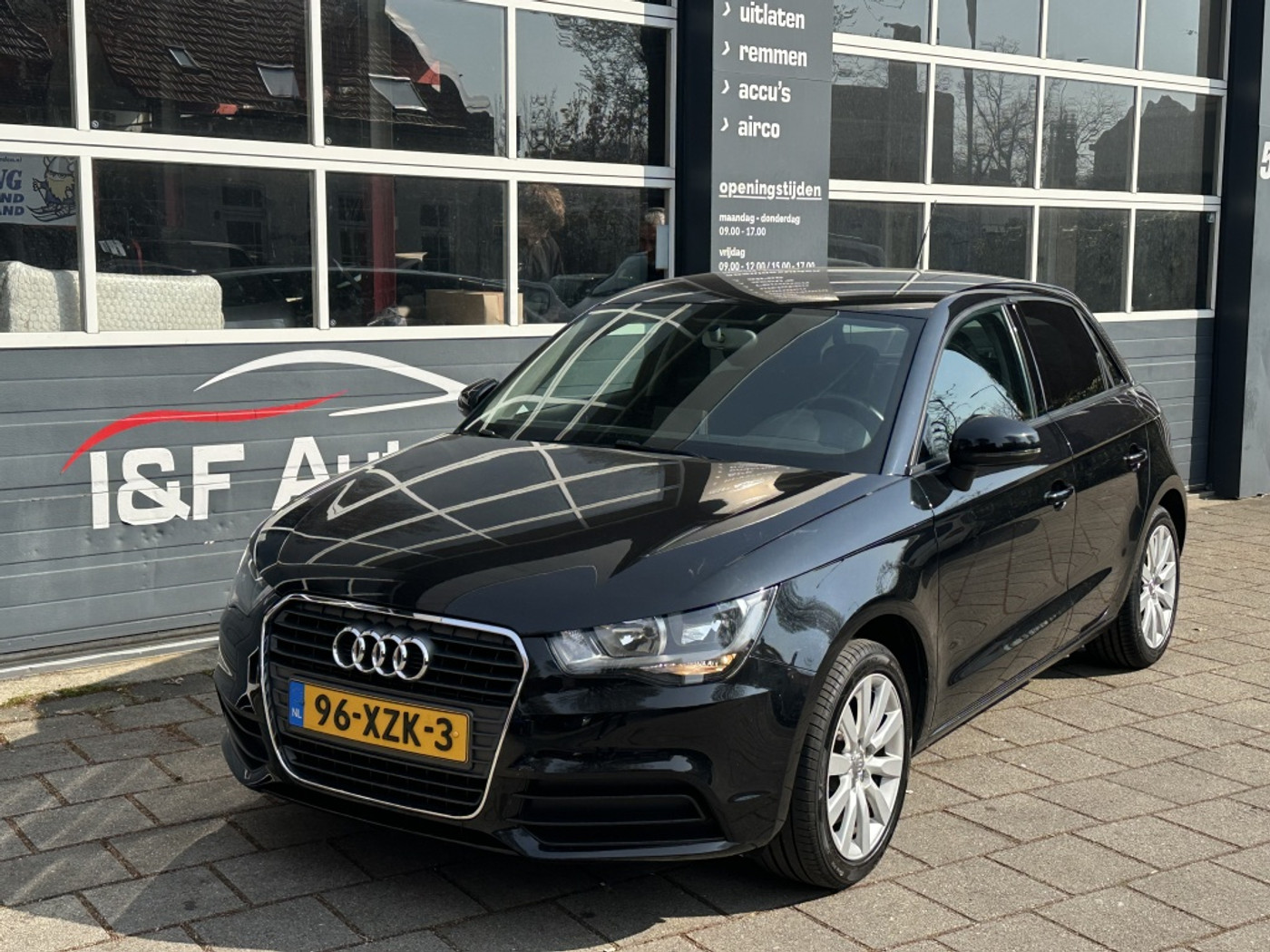 Audi A1 1.2 TFSI Connect 2012 - voorkant