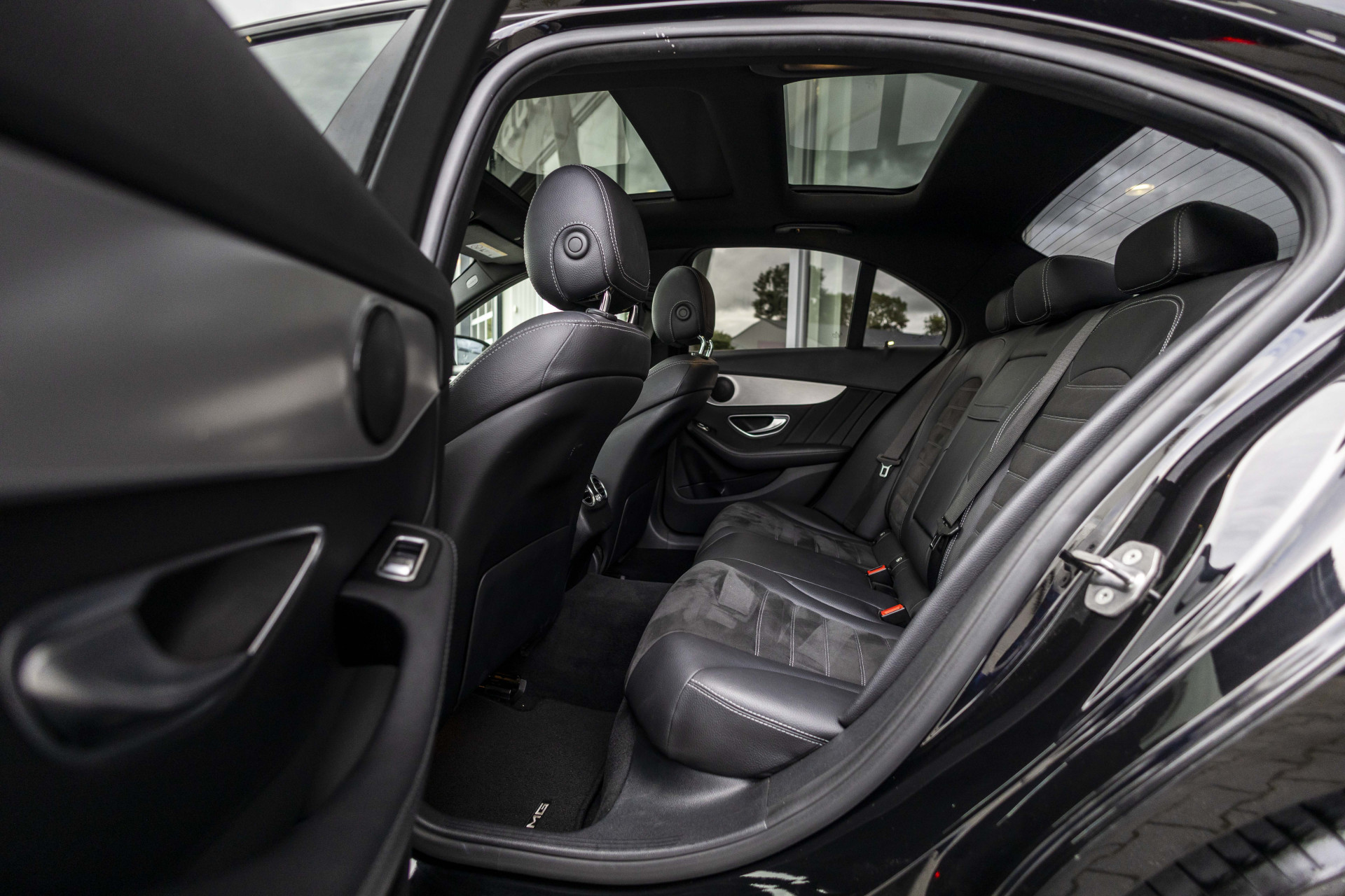 Foto van Mercedes-Benz C 200